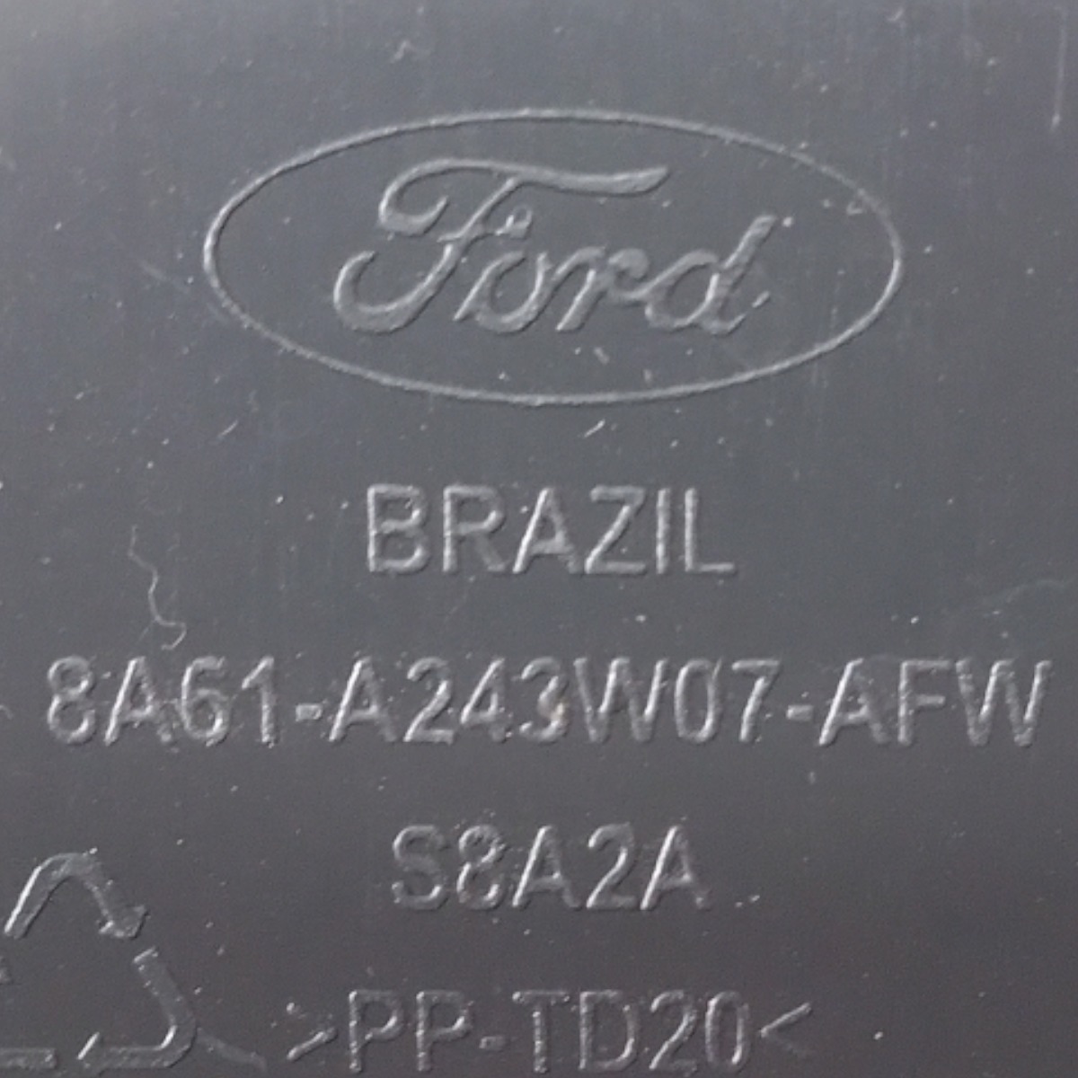 Acabamento Coluna B Esquerda Ford New Fiesta 1.6 2014 2015 9