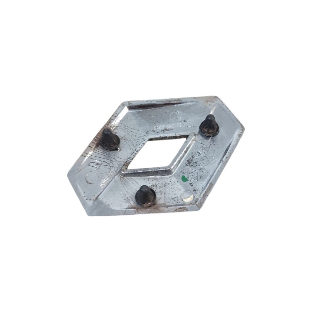 Emblema Tampa Traseira Renault Clio 2004 2014 11