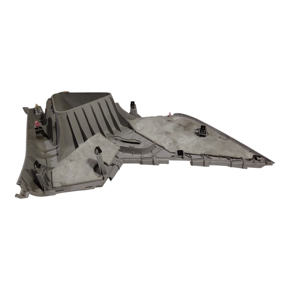 Moldura Coluna Traseira Esquerda Hyundai I30 2008 2012 13