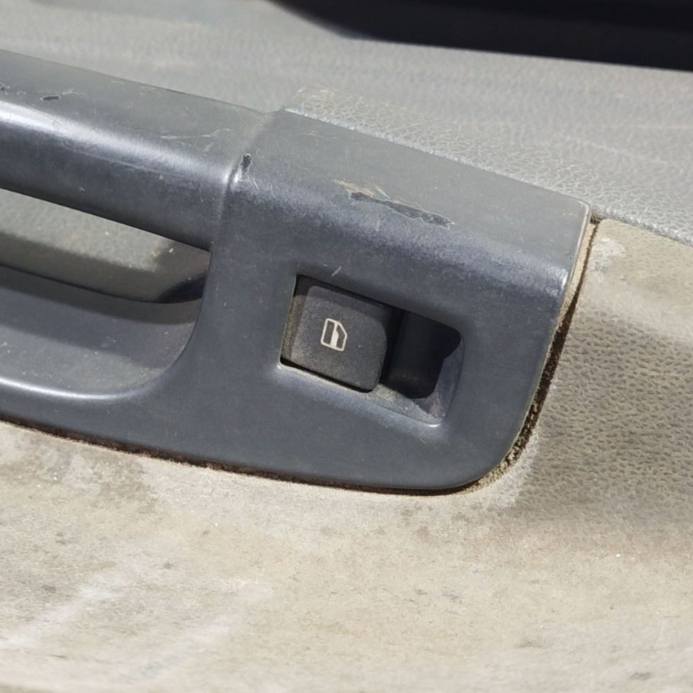 Forro Porta Traseira Direita Vw Gol Voyage G5 G6 G7 G8 17