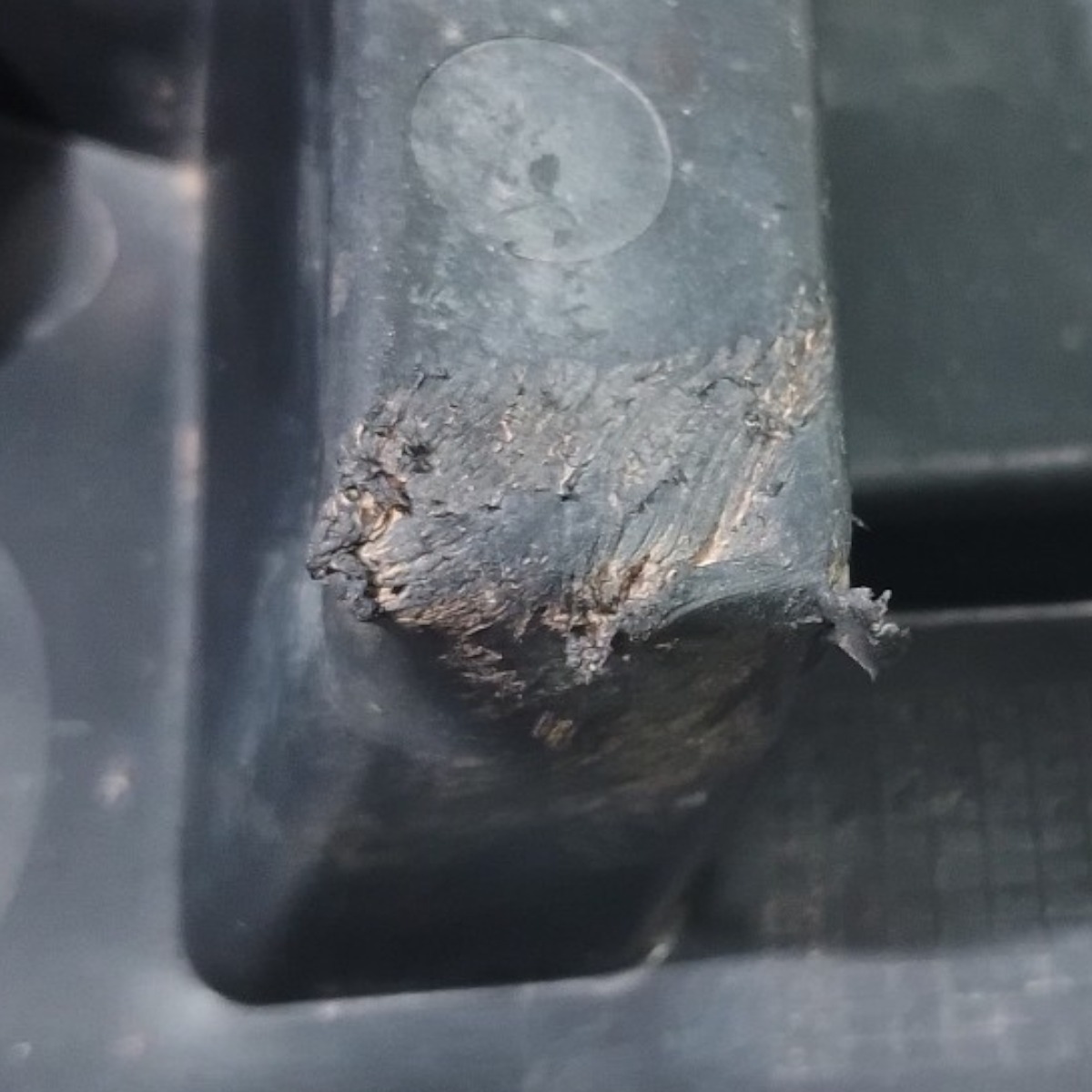 Defletor Inferior Carroceria Direito Gm Onix Lt 2014 2015 8