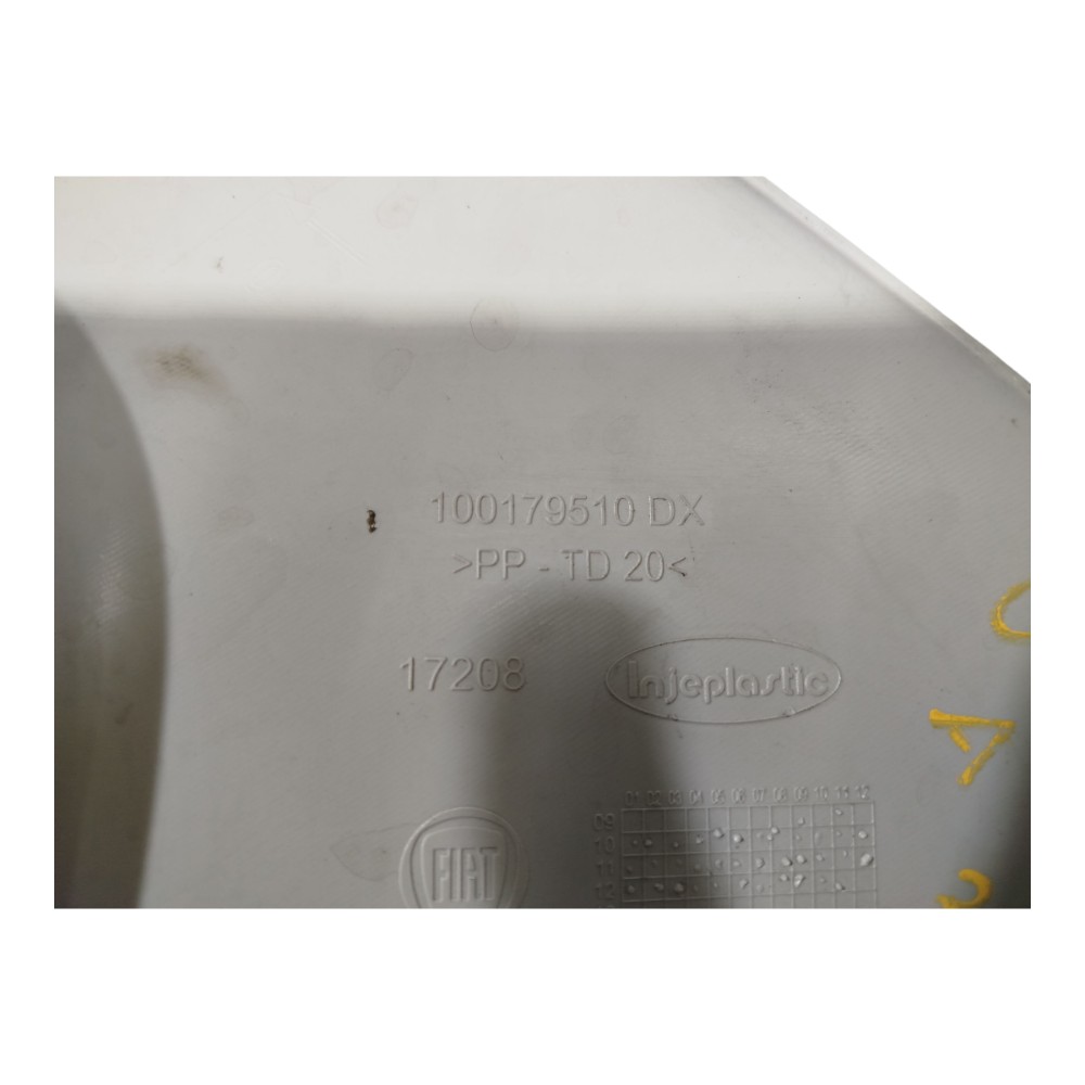 Acabamento Coluna A Direita Fiat Uno Vivace 2012 Avaria 9