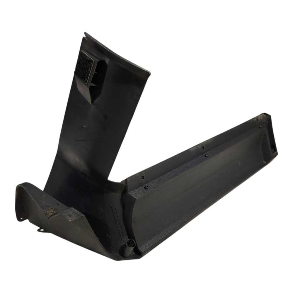 Acabamento Inferior Direito Painel Vw Polo Sedan 2003 2004 17