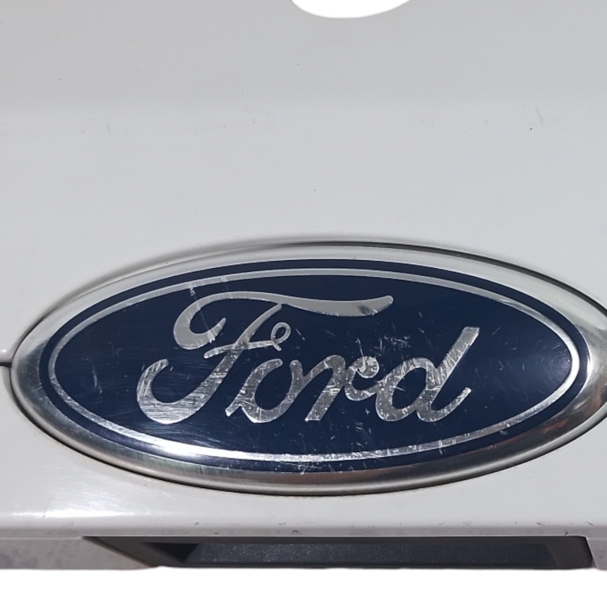 Aplique Moldura Tampa Traseira Ford New Fiesta 1.6 2014 2015 8