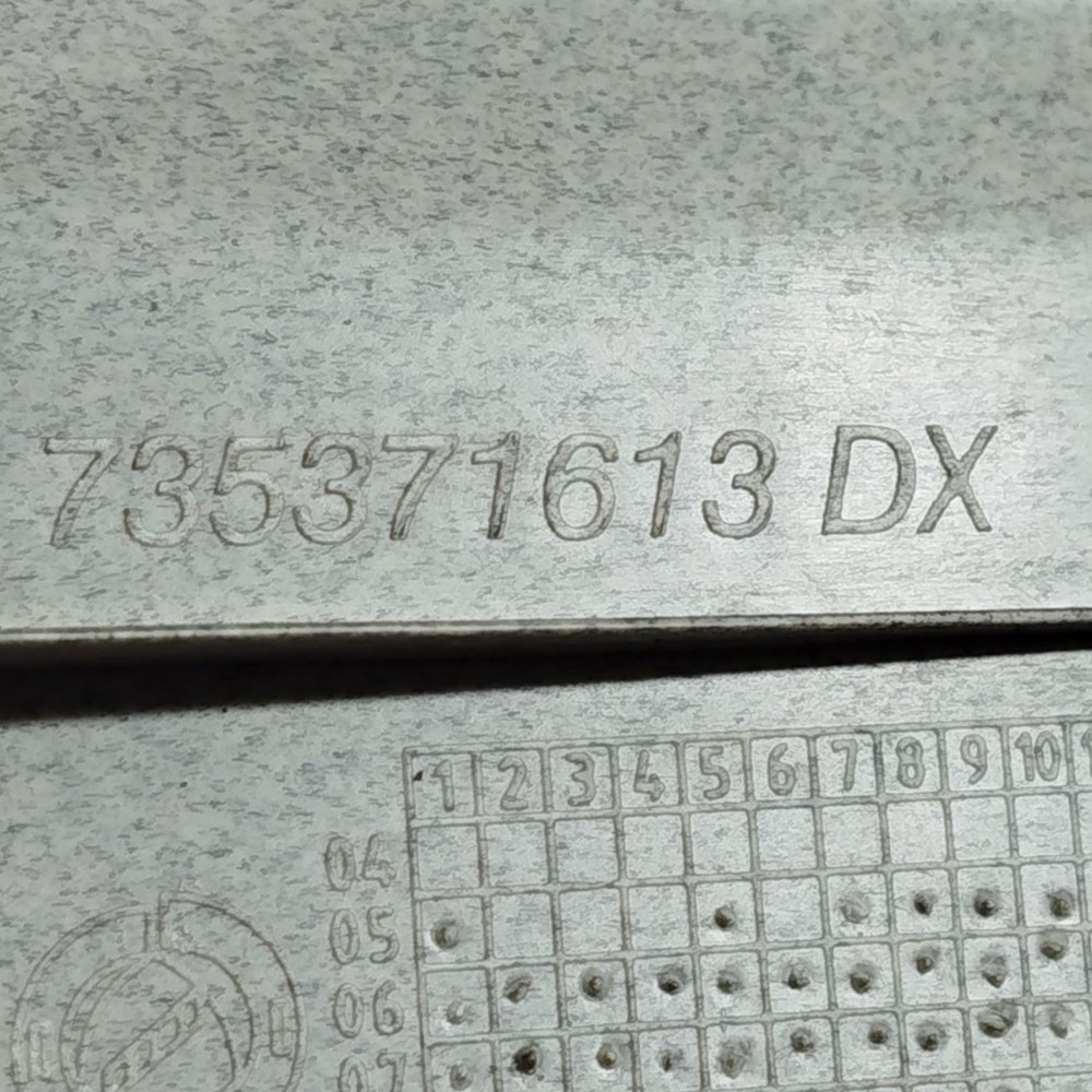 Moldura Acabamento Coluna B Direita Fiat Idea Elx 2006 17