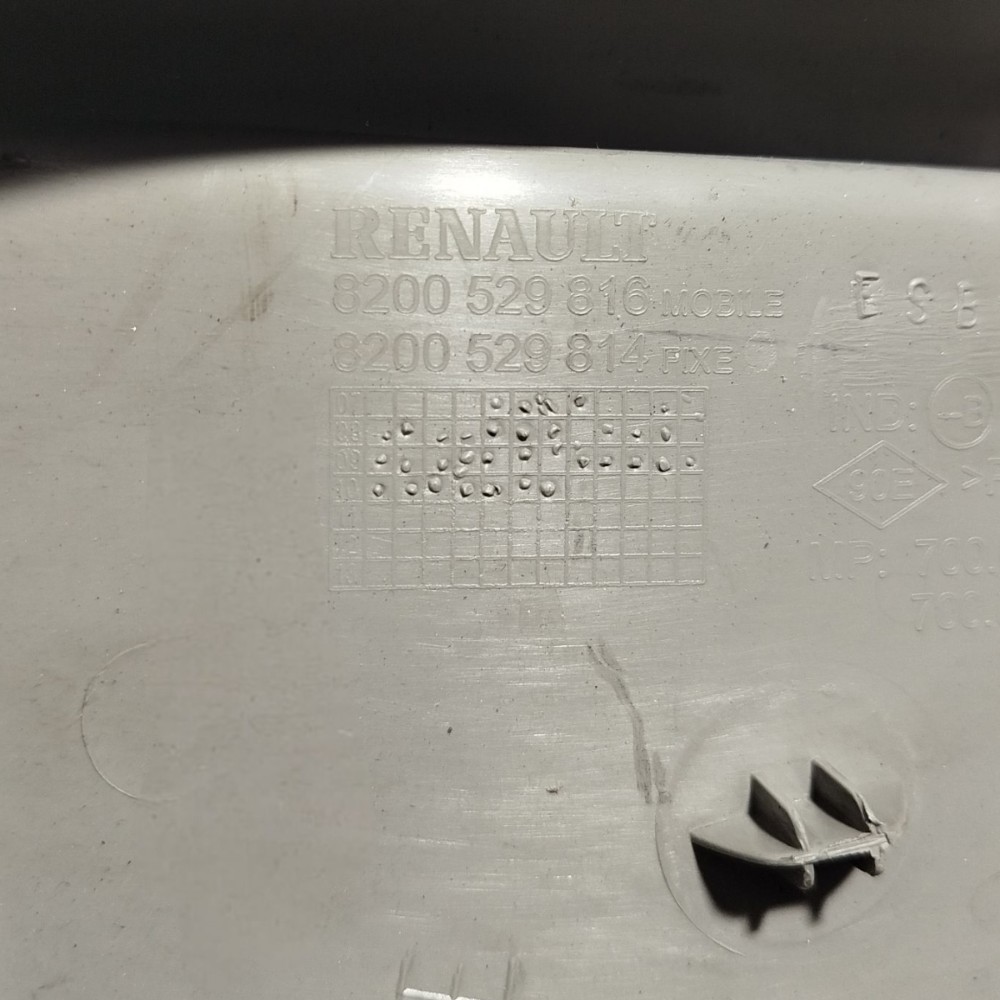 Acabamento Coluna Central Esquerda Renault Logan 2012 13