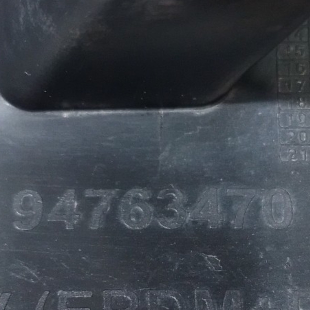 Defletor Inferior Carroceria Direito Gm Onix Lt 2014 2015 9