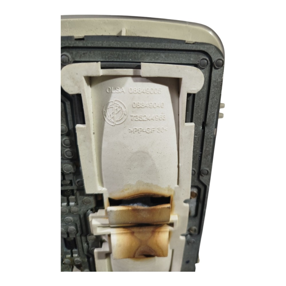 Luz Cortesia Fiat Idea 2007 7