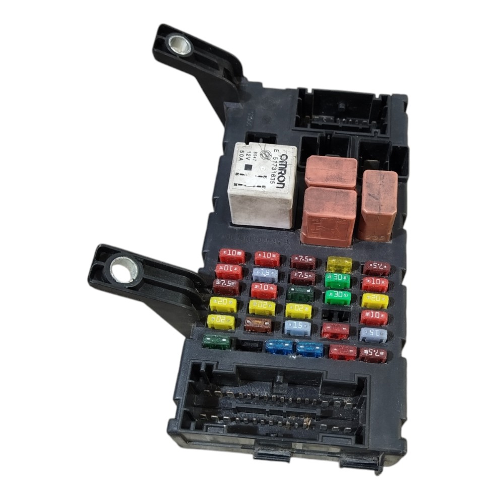 Caixa Fusíveis Interna Fiat Doblo Adventure 2008 1