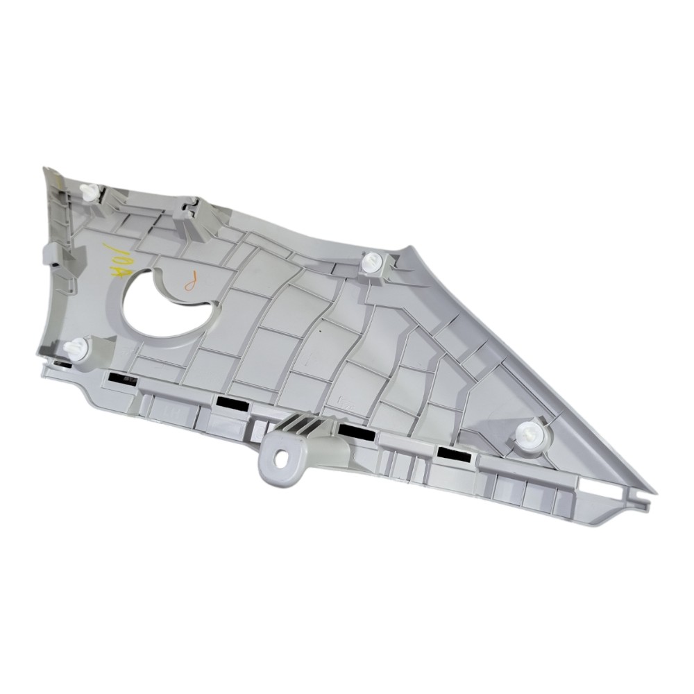 Moldura Coluna Traseira Esquerda Hyundai Hb20 Hatch 2024 11