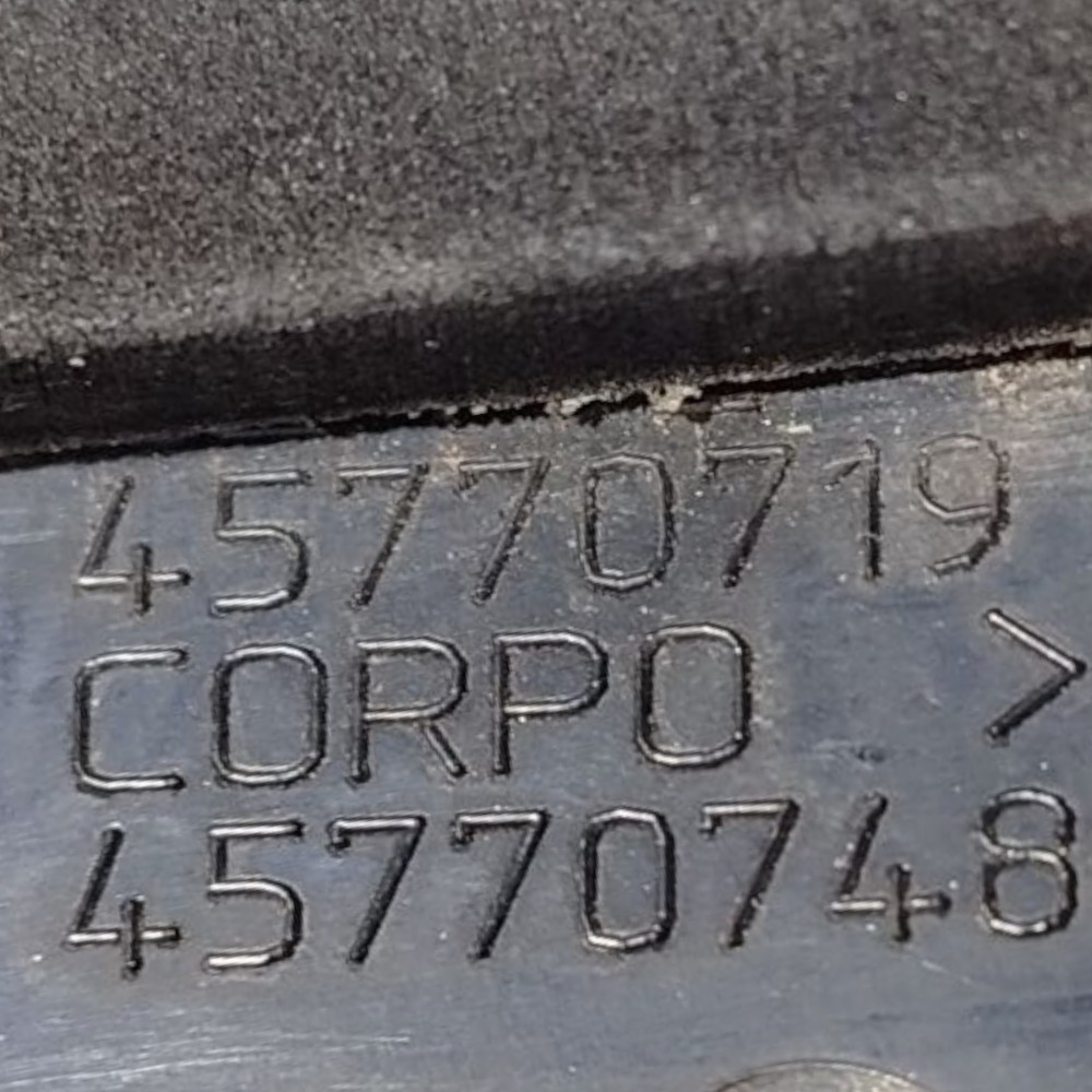 Lanterna Esquerda Tampa Traseira Fiat Siena 2011 Esquerdo/motorista 17