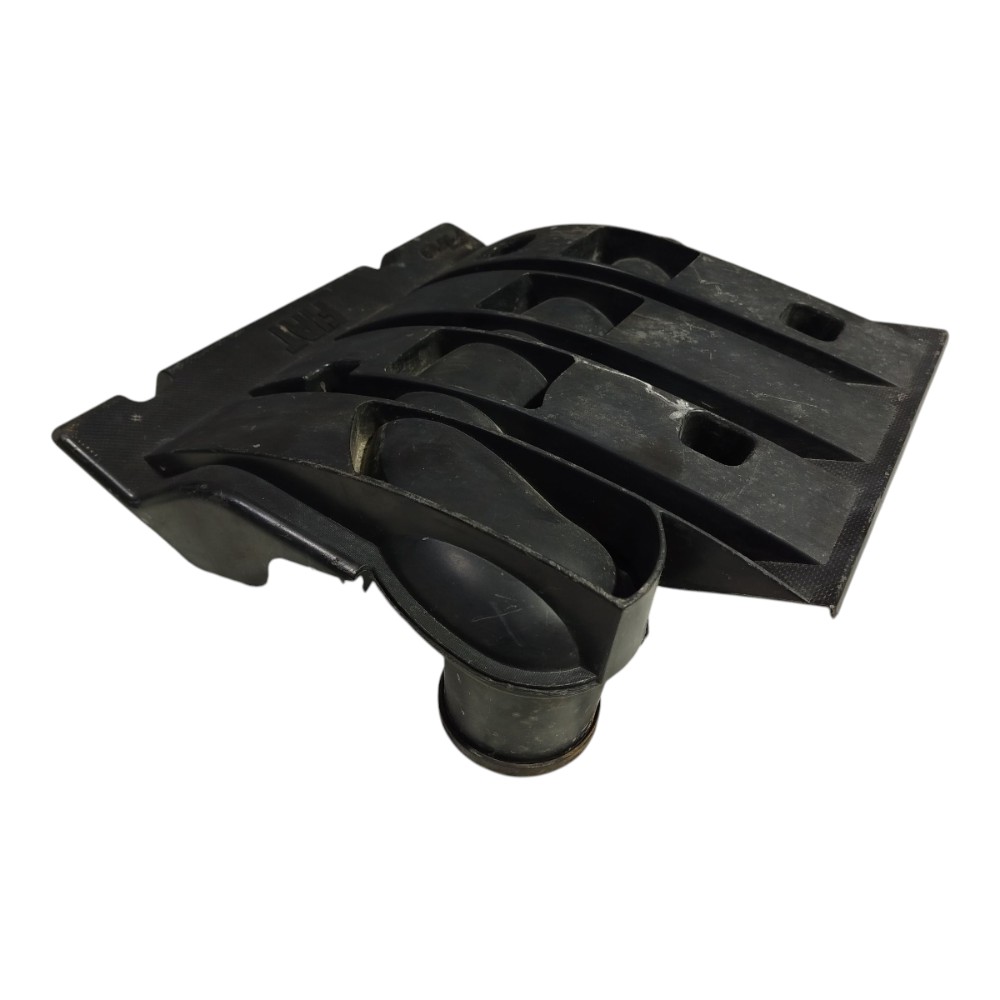 Tampa Motor Fiat Palio Uno Fire 2004 Avarias 13