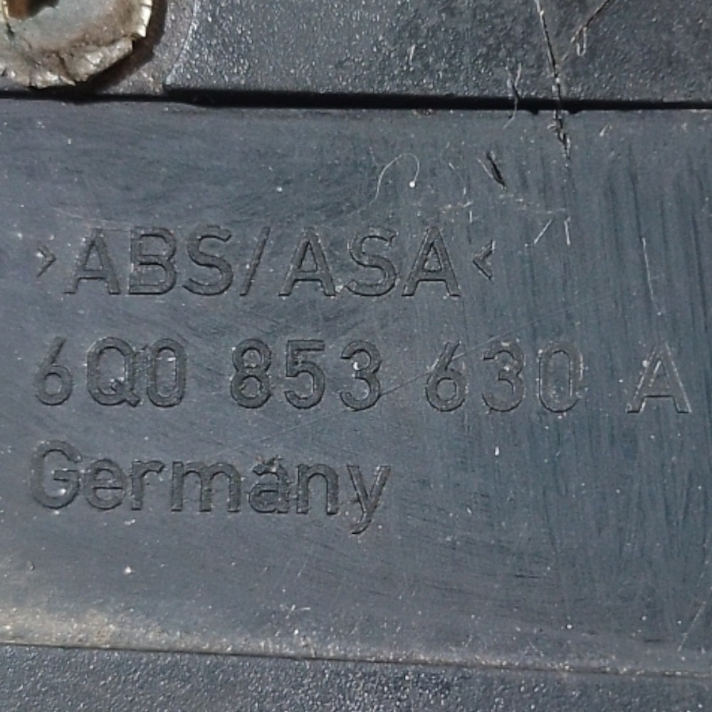 Emblema Traseiro Volkswagen Golf 2008 2013 9