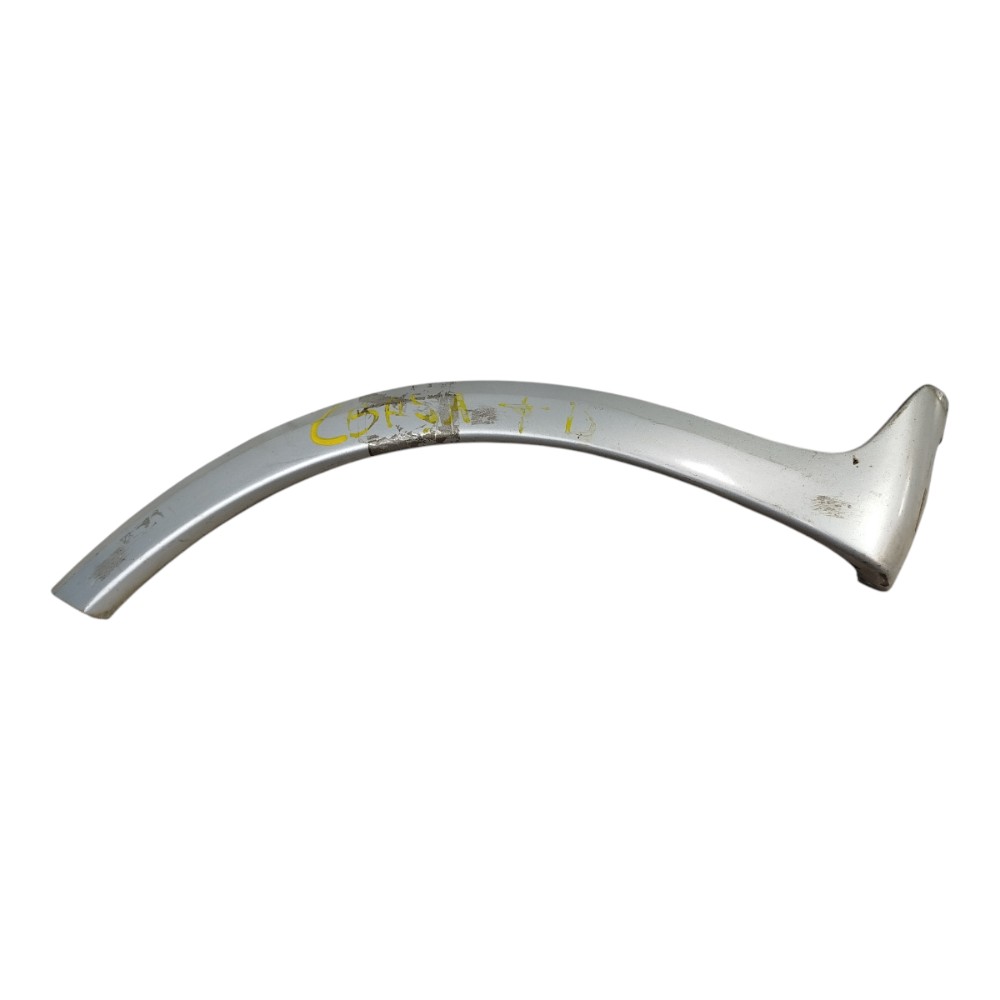 Moldura Paralama Traseira Direita Gm Corsa Montana Sedan