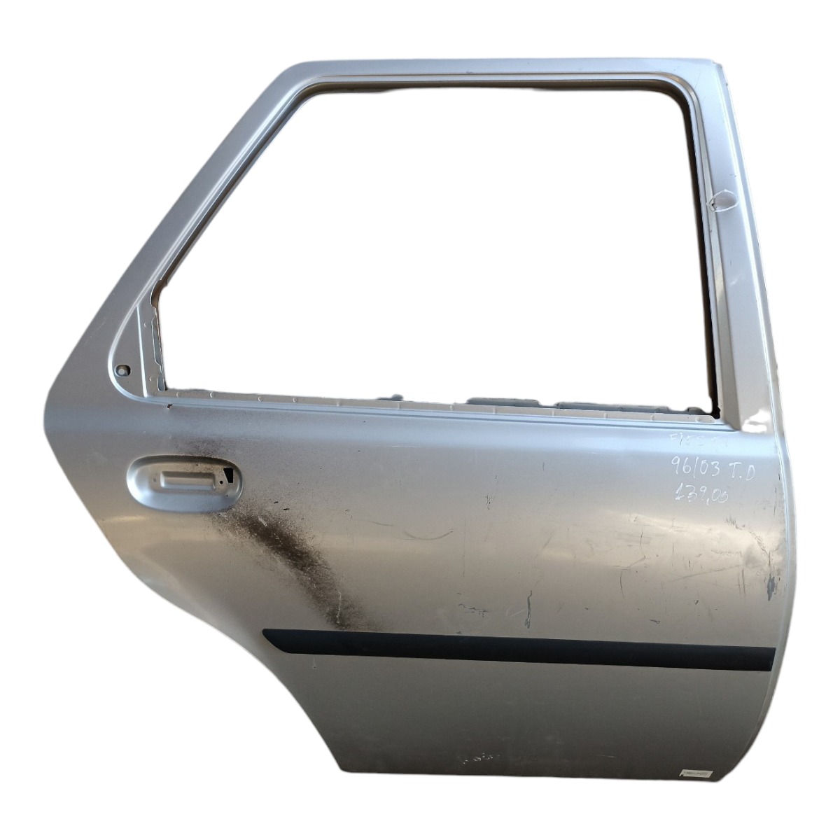 Porta Traseira Direta Ford Fiesta 1996 A 2003 Com Detalhe Traseira Direito Prata 1