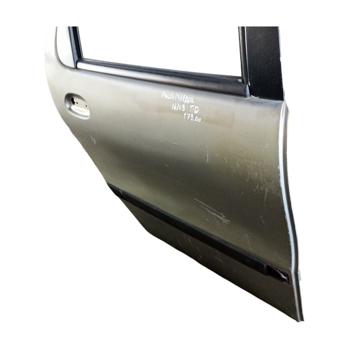 Porta Traseira Direita Fiat Siena Palio 1996 A 2003 Avaria Traseira Direito Prata 4