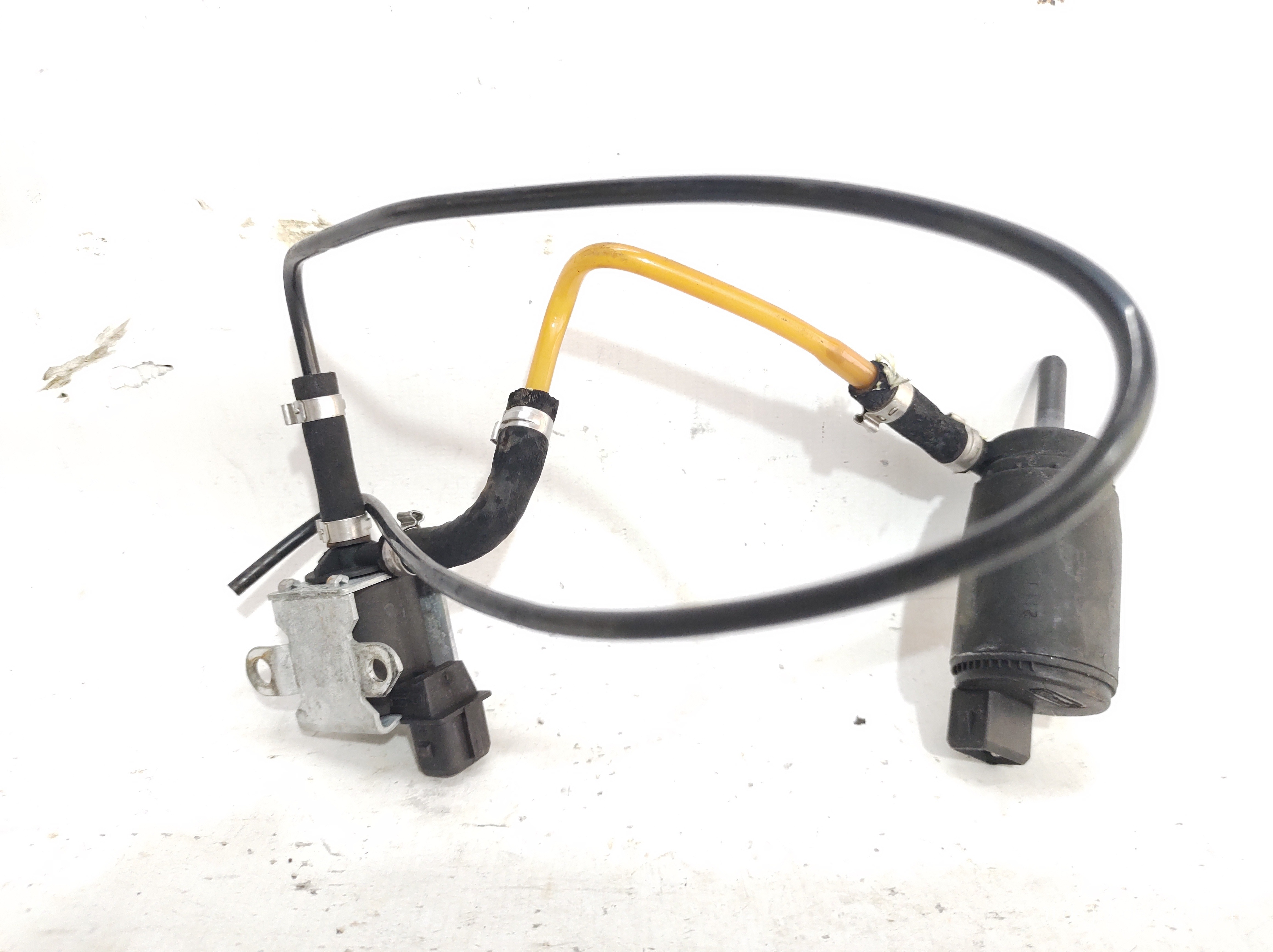 Válvula Solenóide Bomba Partida Frio Ka 1.0 8/13 Be859m587aa 2