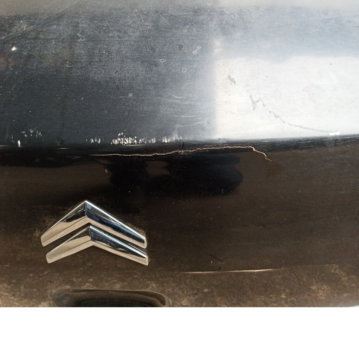 Tampa Traseira Citroen C4 Pallas Original C/massa Trincada  Preto 5