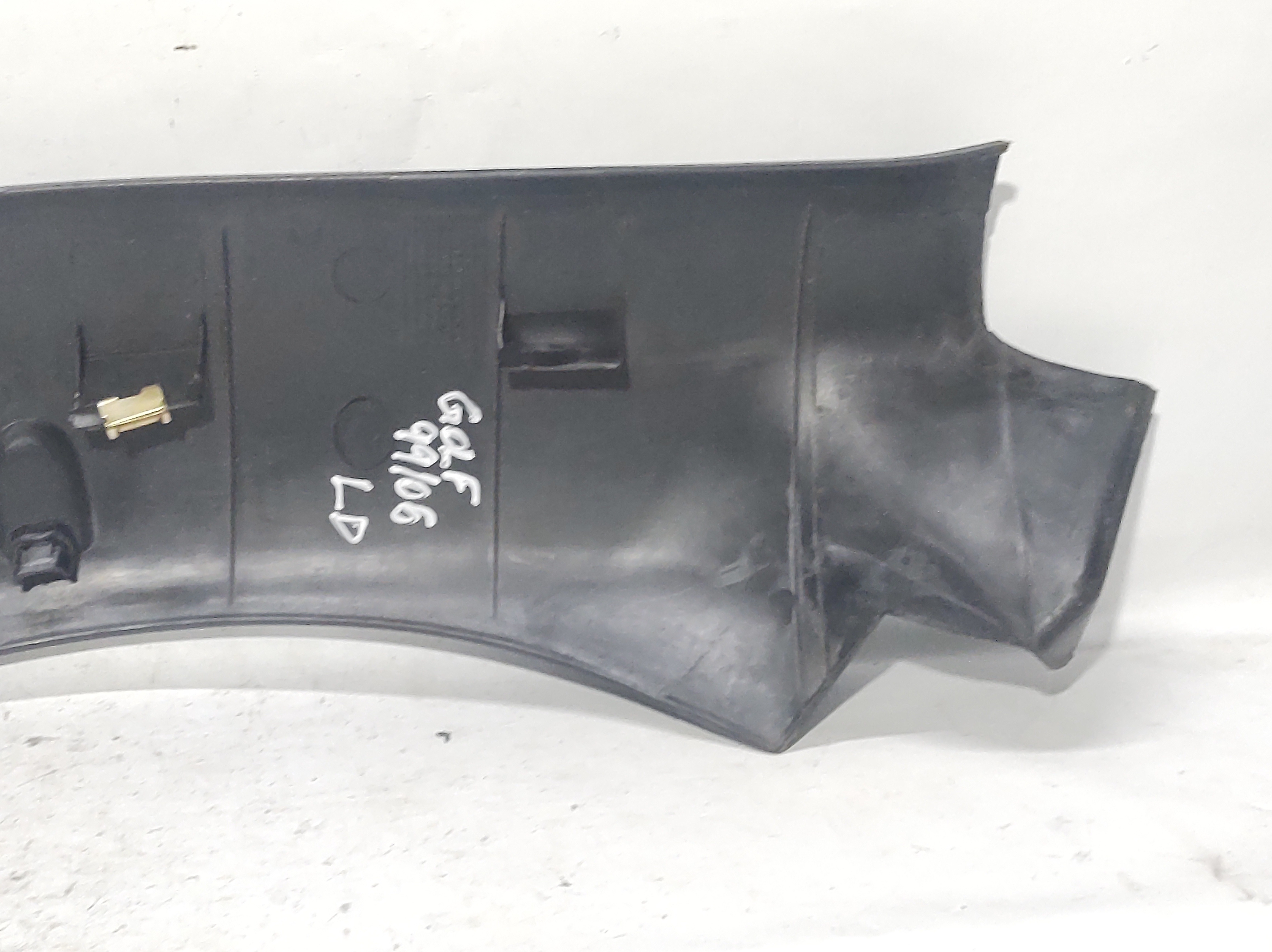 Moldura Caixa Roda Direita Golf 99 A 05 1j4867766 6
