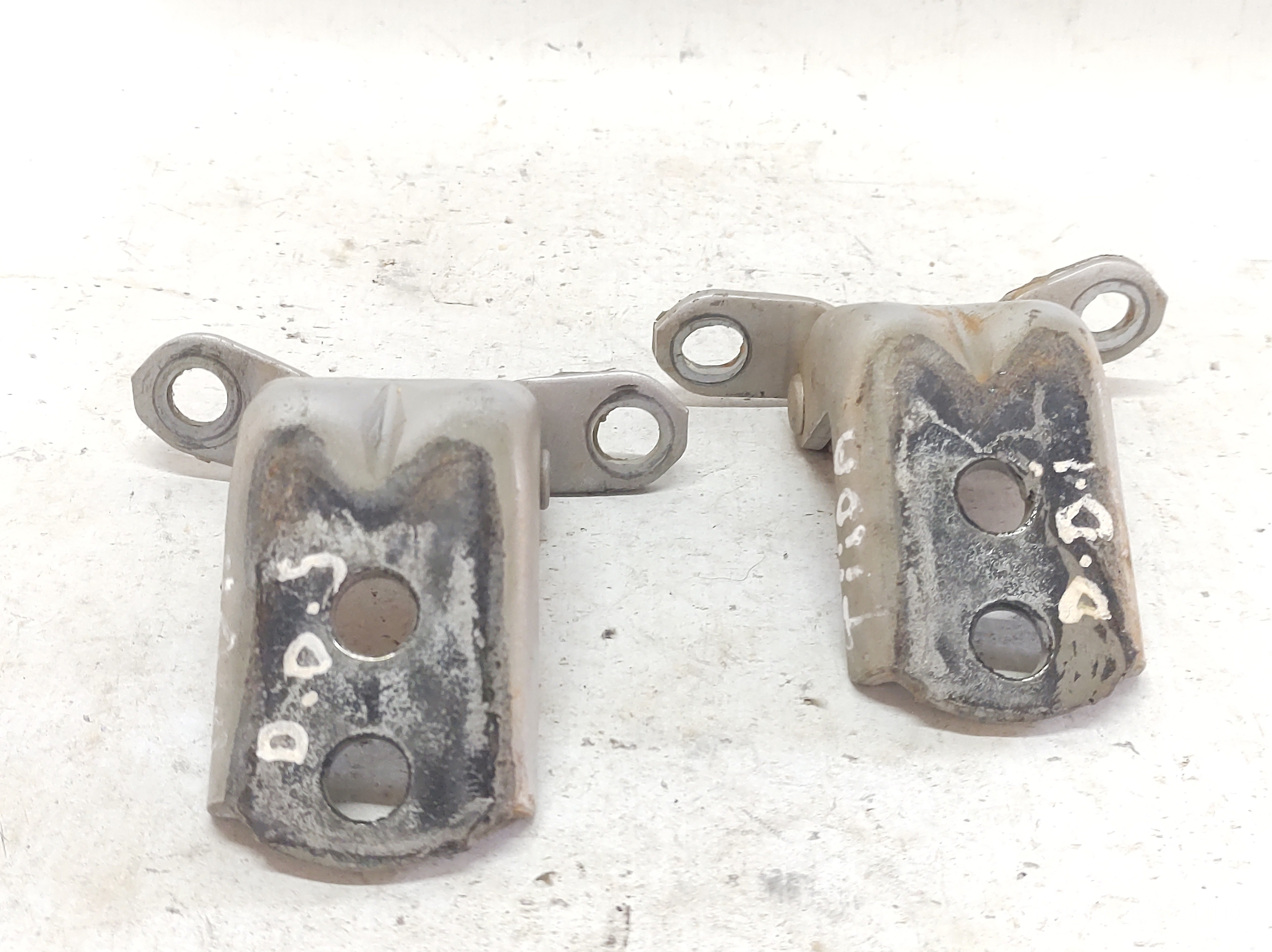 Par Dobradiça Porta Dianteira Direita Tiida 08 A 13 5