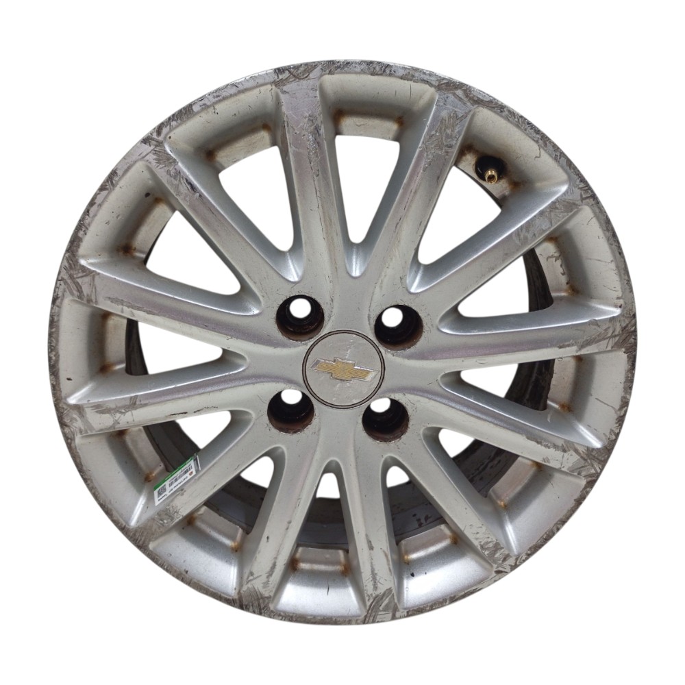 Roda Aro 15 4×100 Liga Gm Onix Prisma Cobalt Spin Com Riscos Prata