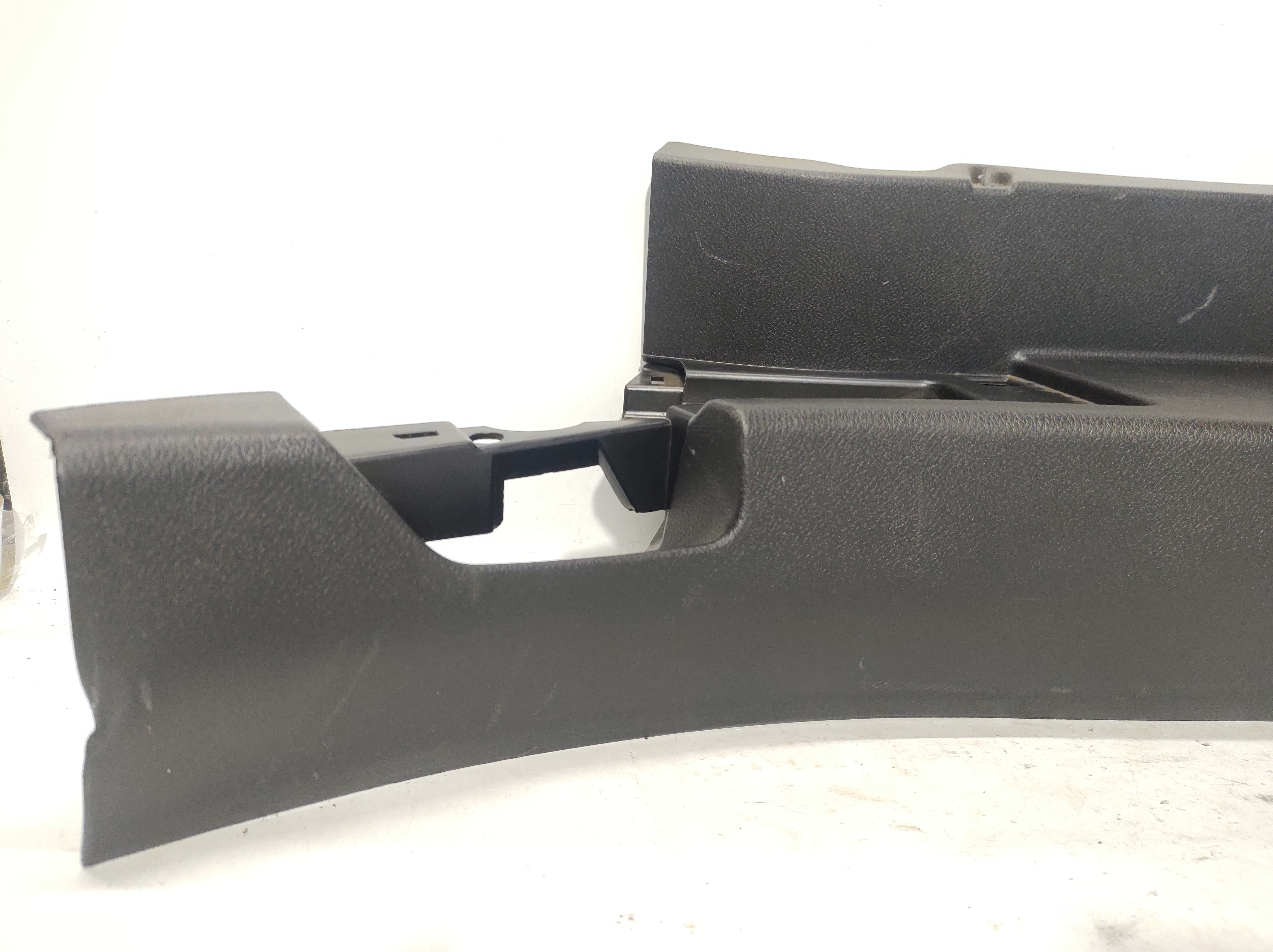 Moldura Coluna Traseira Esquerda Toro 16 A 21 1002176680 2