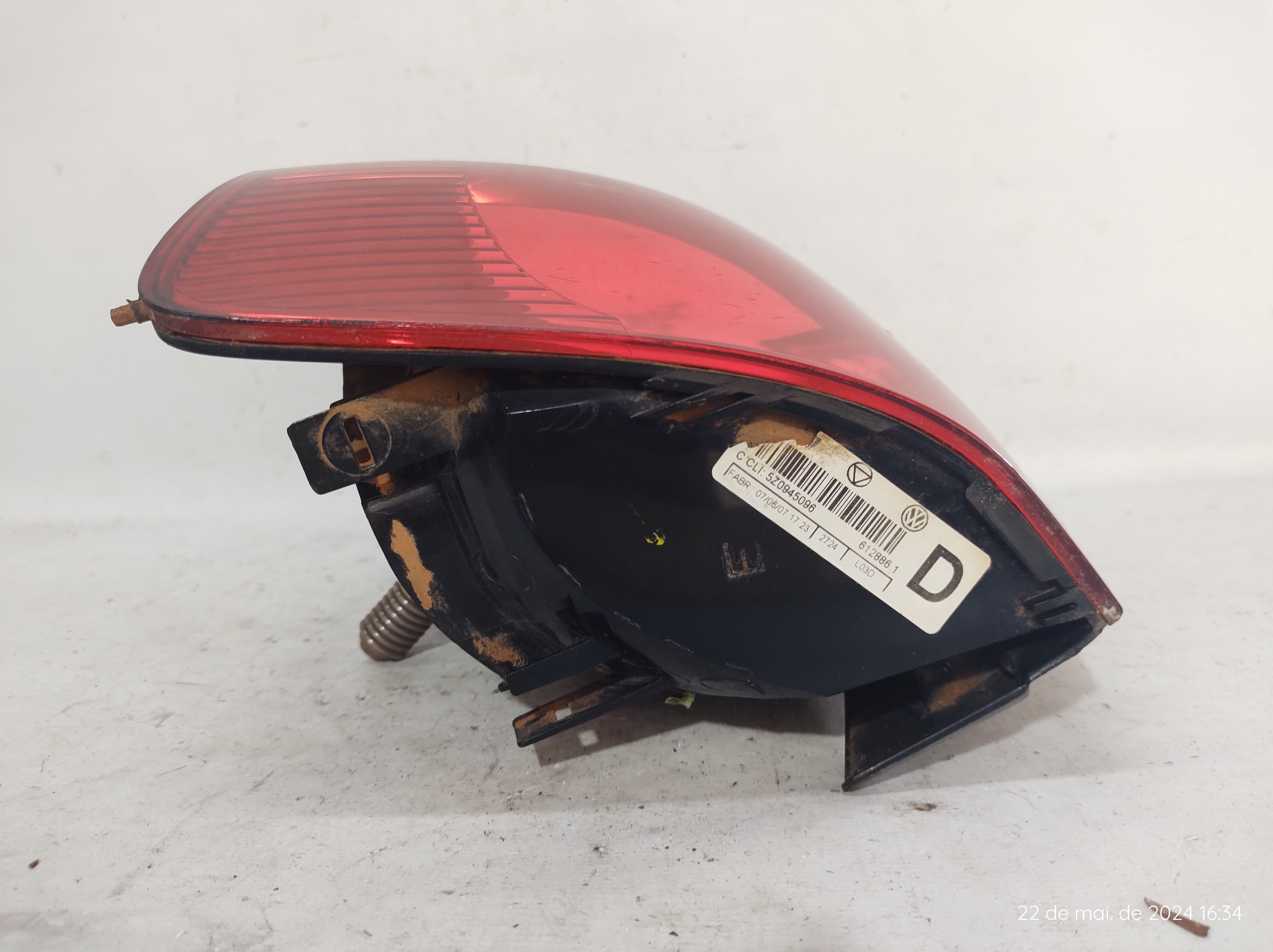 Lanterna Traseira Direita Fox 03 A 10 5z0945096 Original  Direito Vermelho 7