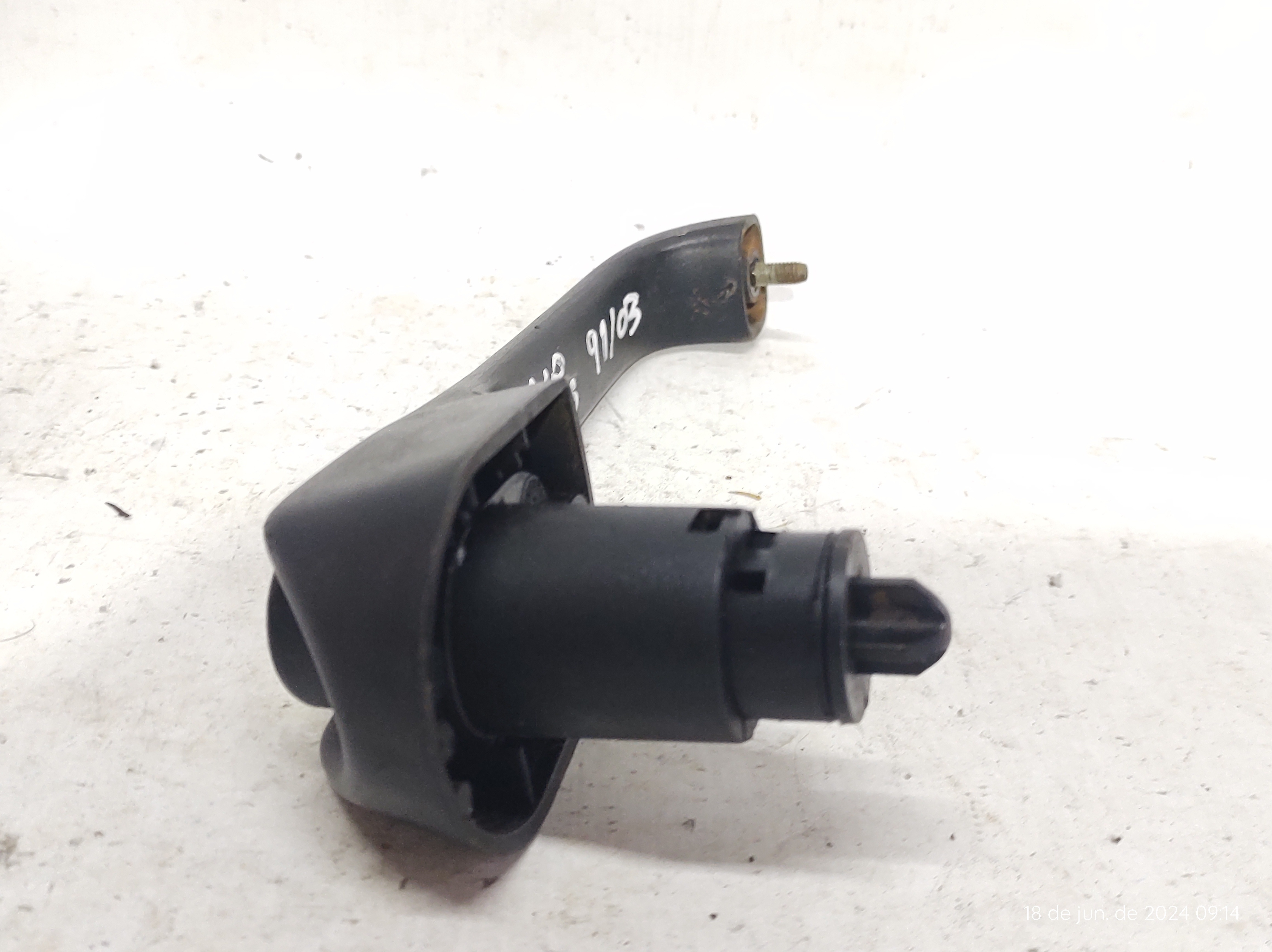 Maçaneta Ext Traseira Direita Esquerda Uno Mille 1991/03  Preto Traseira 6