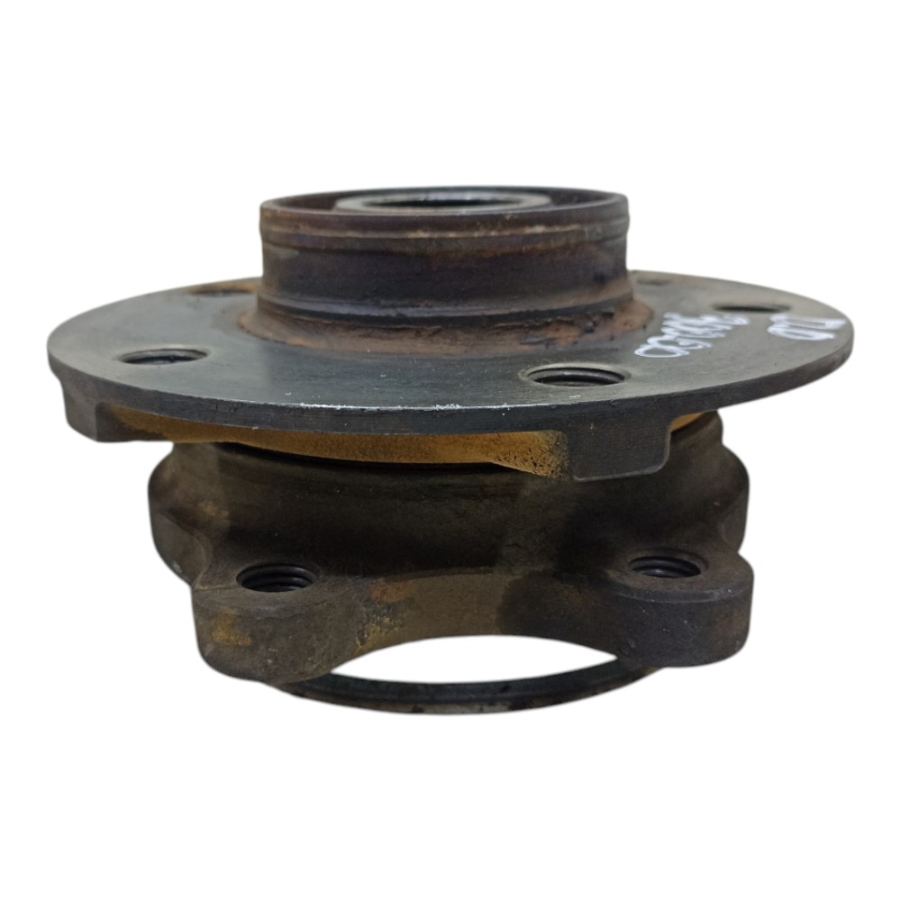 Cubo De Roda dianteiro Direito Audi A4 2.0 2013 2014 A 2016