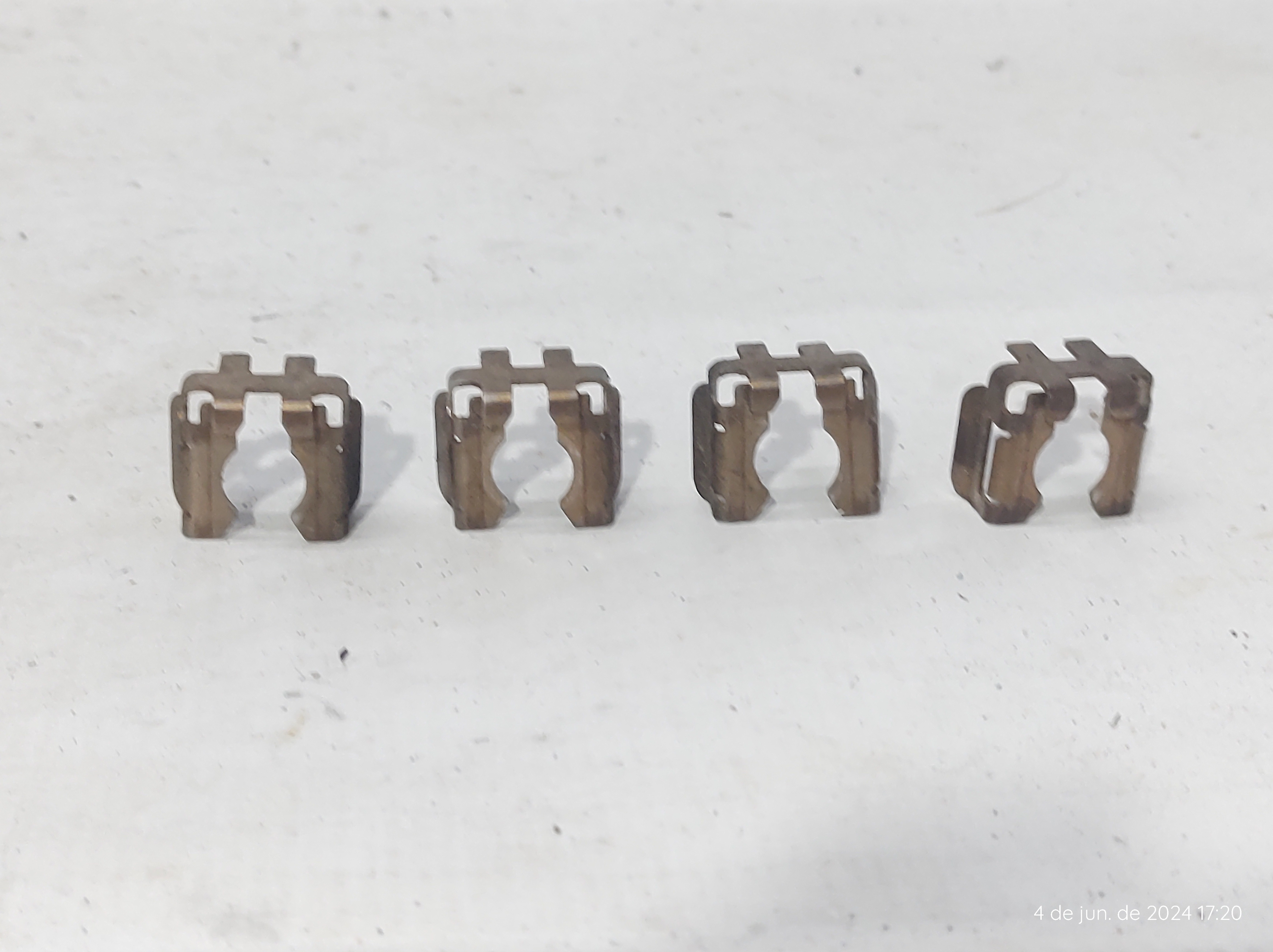 Travas Bicos Injetores Spin 1.8 8