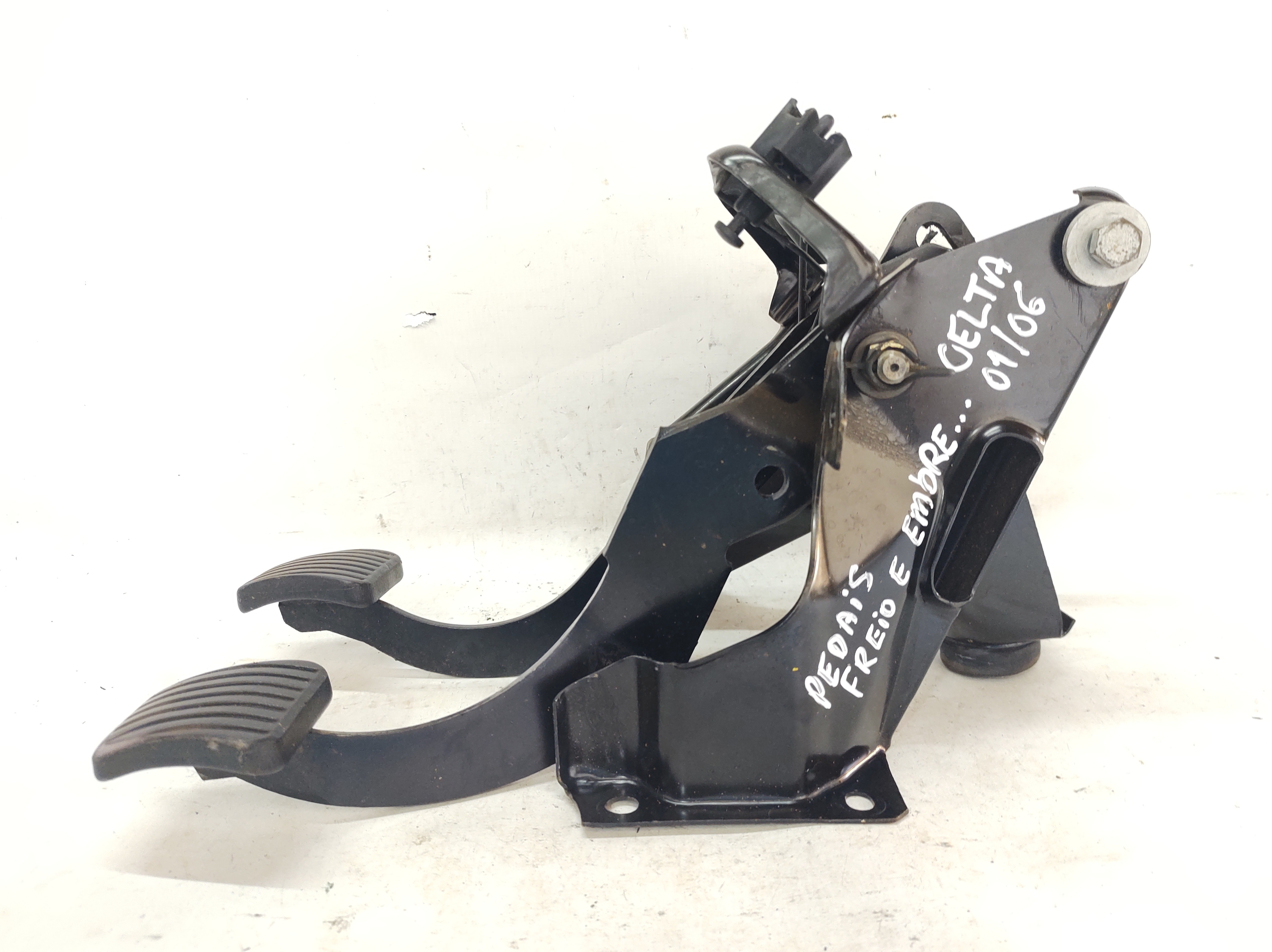 Pedal Freio Embreagem Celta 01 A 06 4