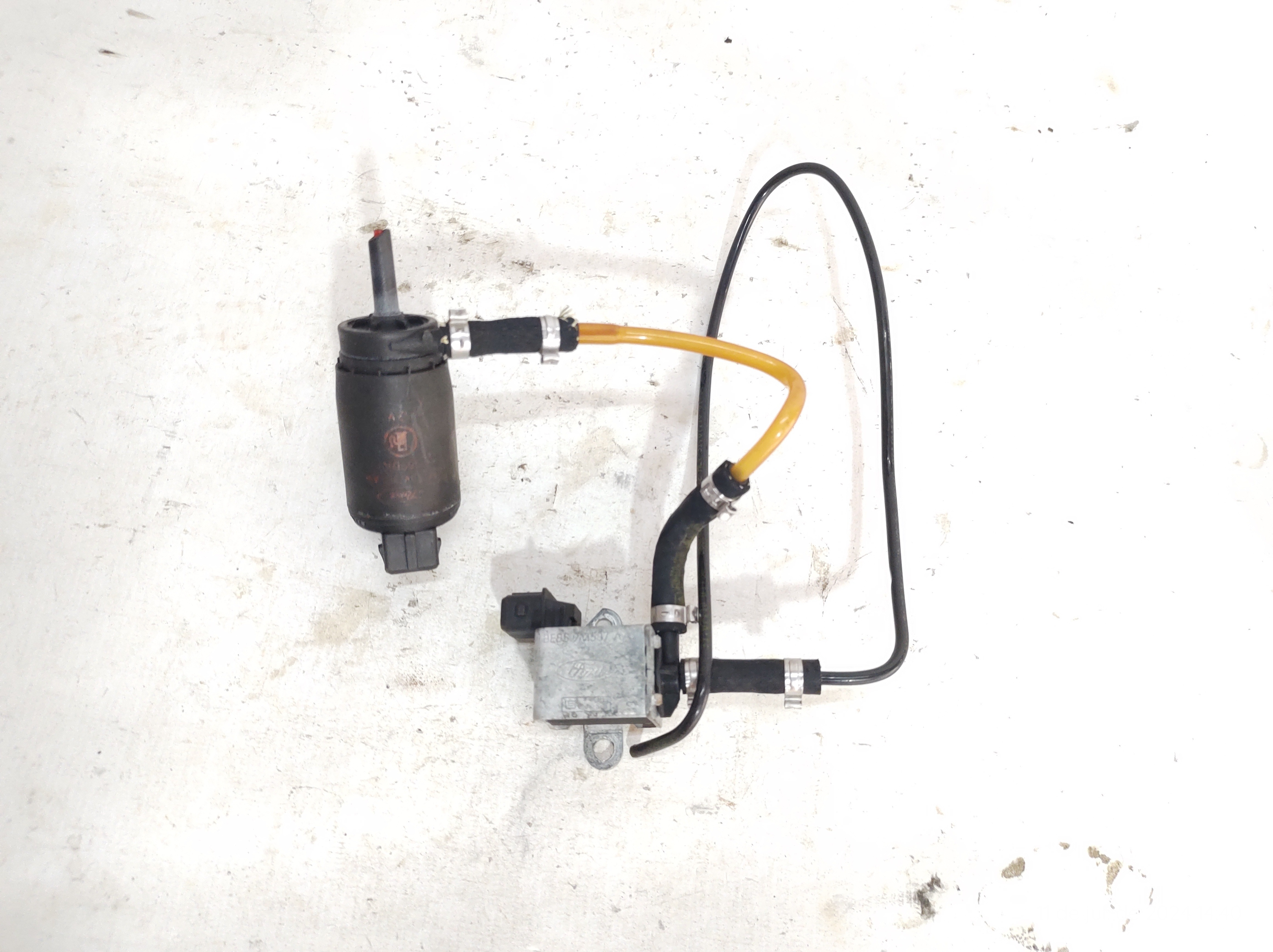 Válvula Solenóide Bomba Partida Frio Ka 1.0 8/13 Be859m587aa 8