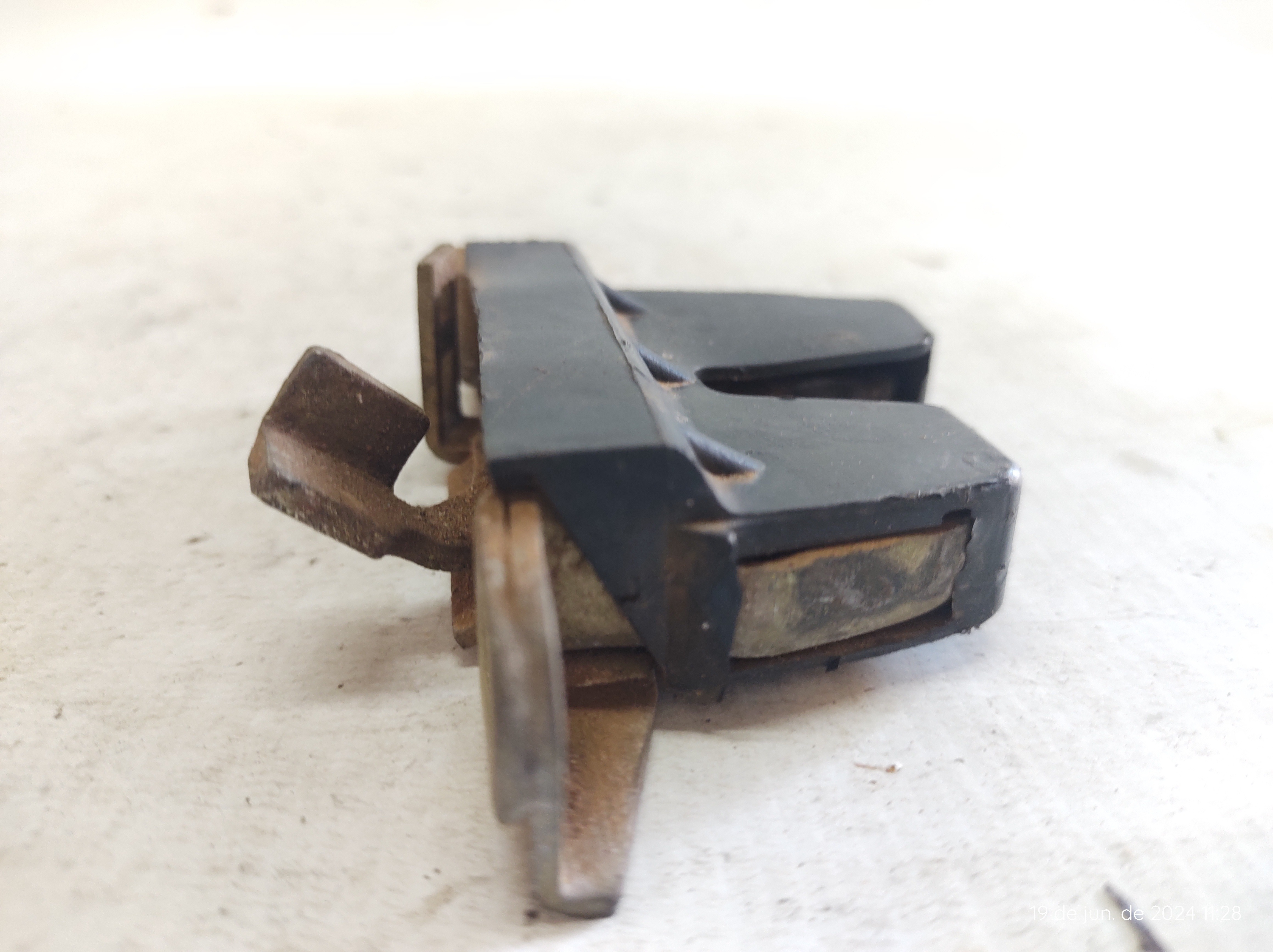 Fechadura Tampa Traseira Gol G2 95/2000 377827505 Original 6