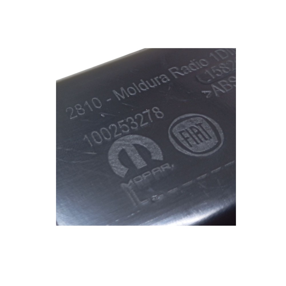 Moldura Painel Central Strada 2020 2021 2022 2023 Original Preto 7