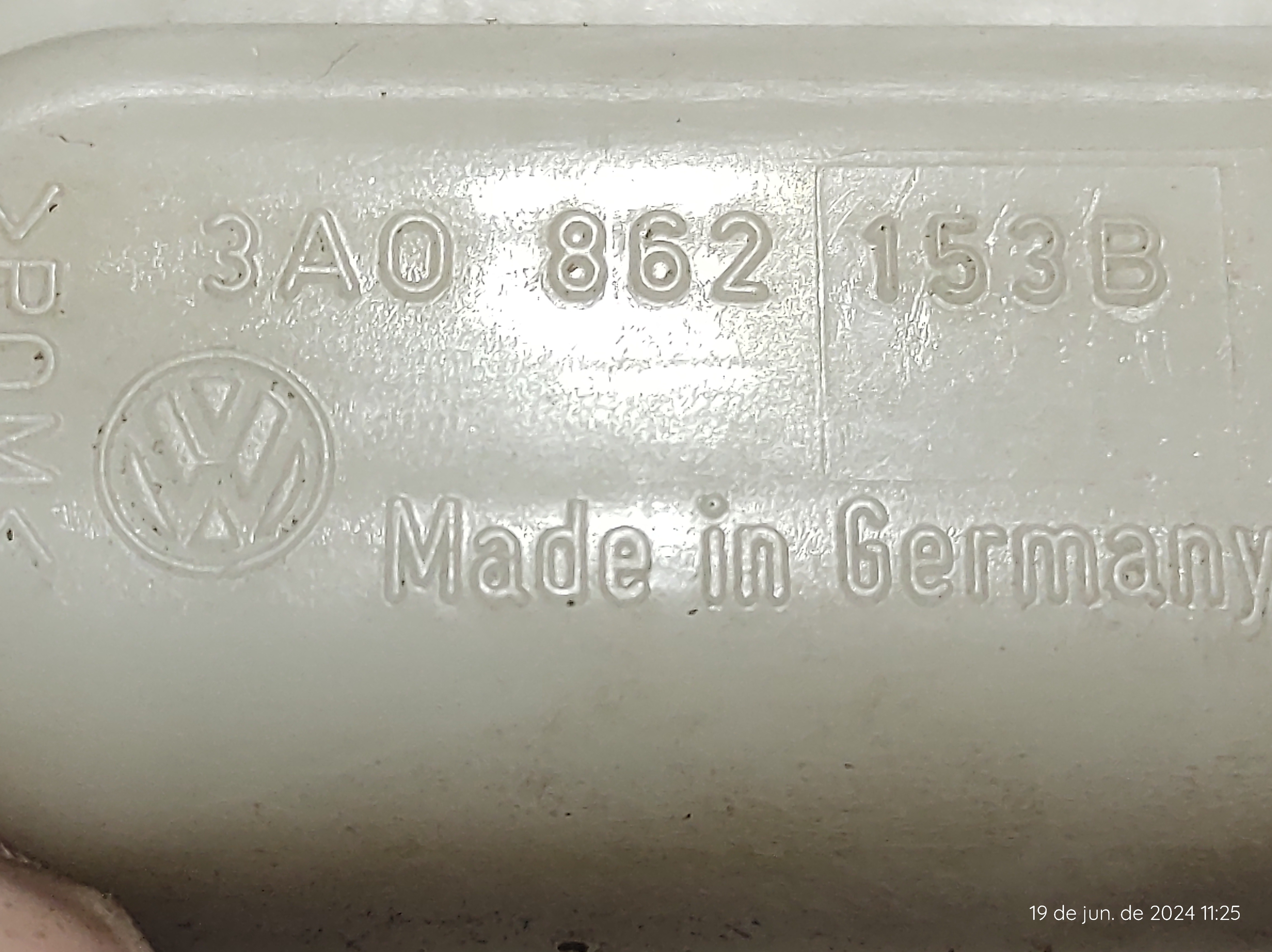 Trava Fechadura Vácuo Pneumática Tras Direita Passat 94 A97 7