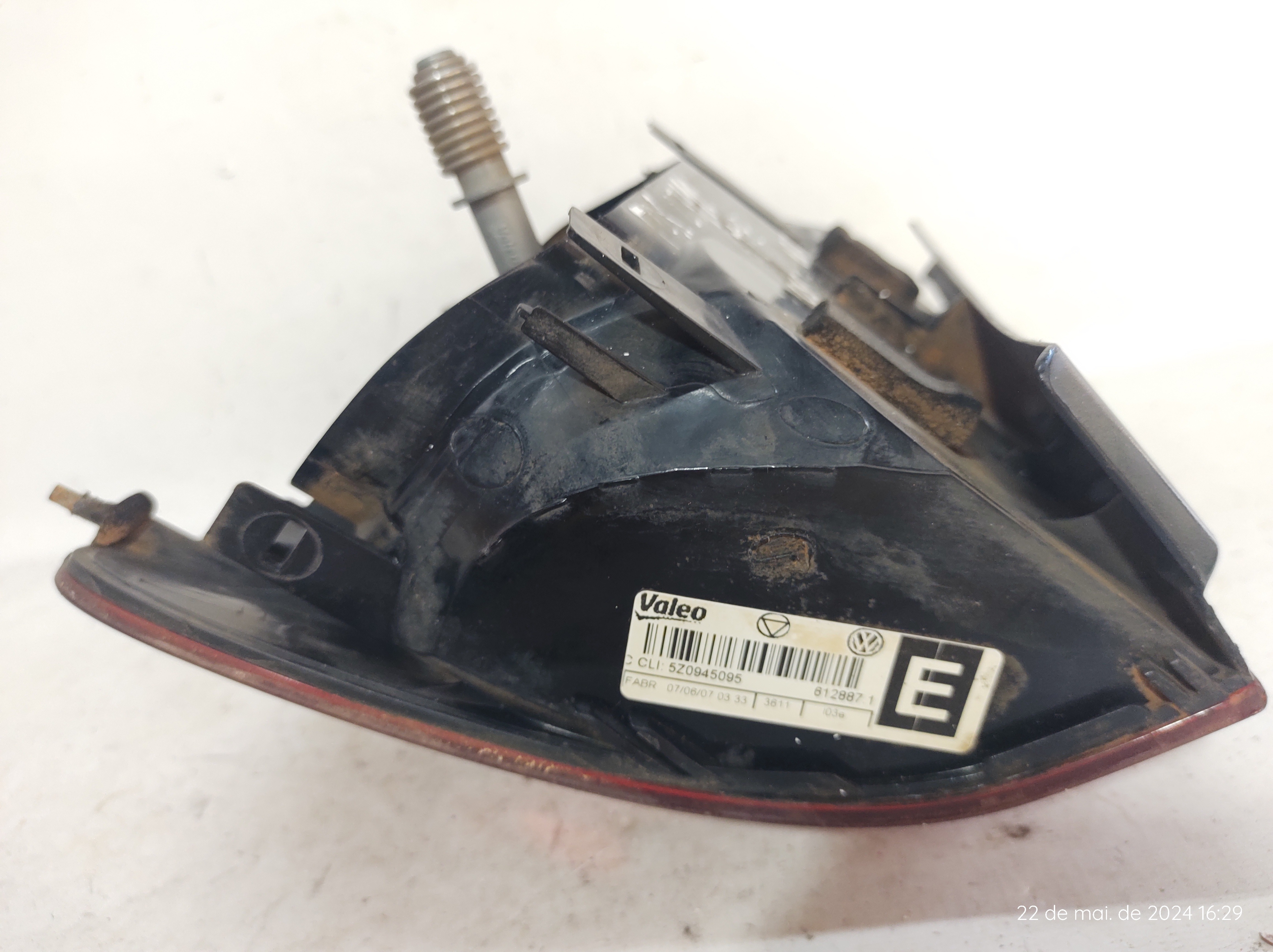 Lanterna Traseira Esquerda Fox 03 A 10 5z0945095 Original  Esquerdo Vermelho 5