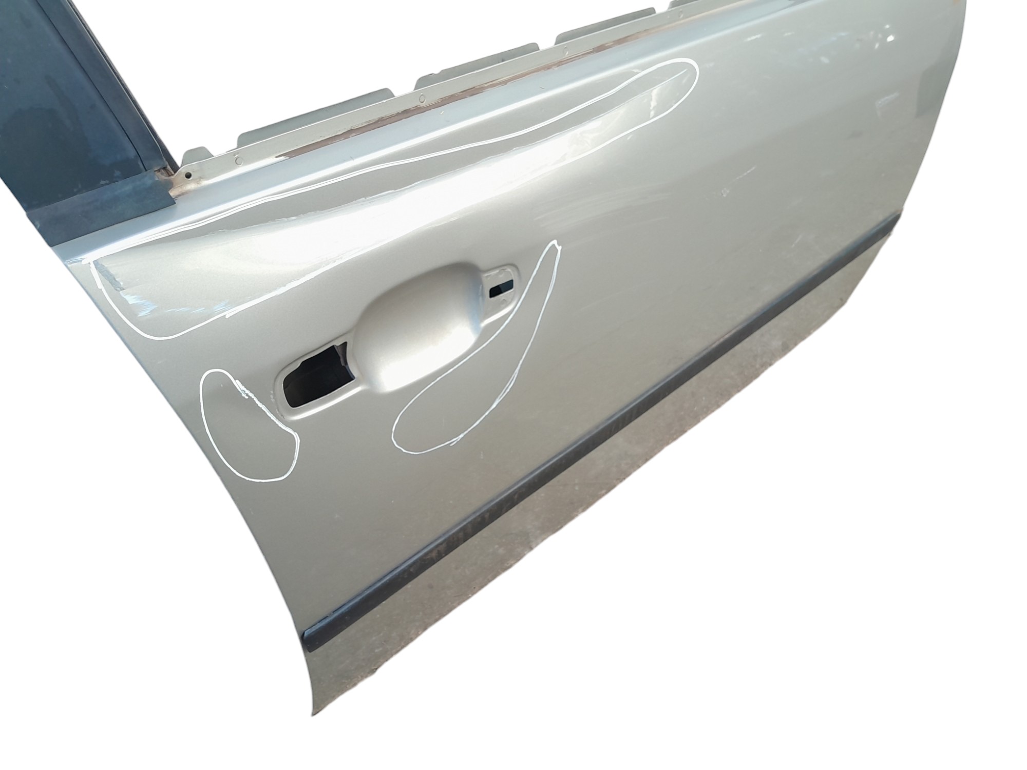 Porta Dianteira Direita Ford Fiesta 2004 A 2012 C/avaria Dianteira Direito Prata 2