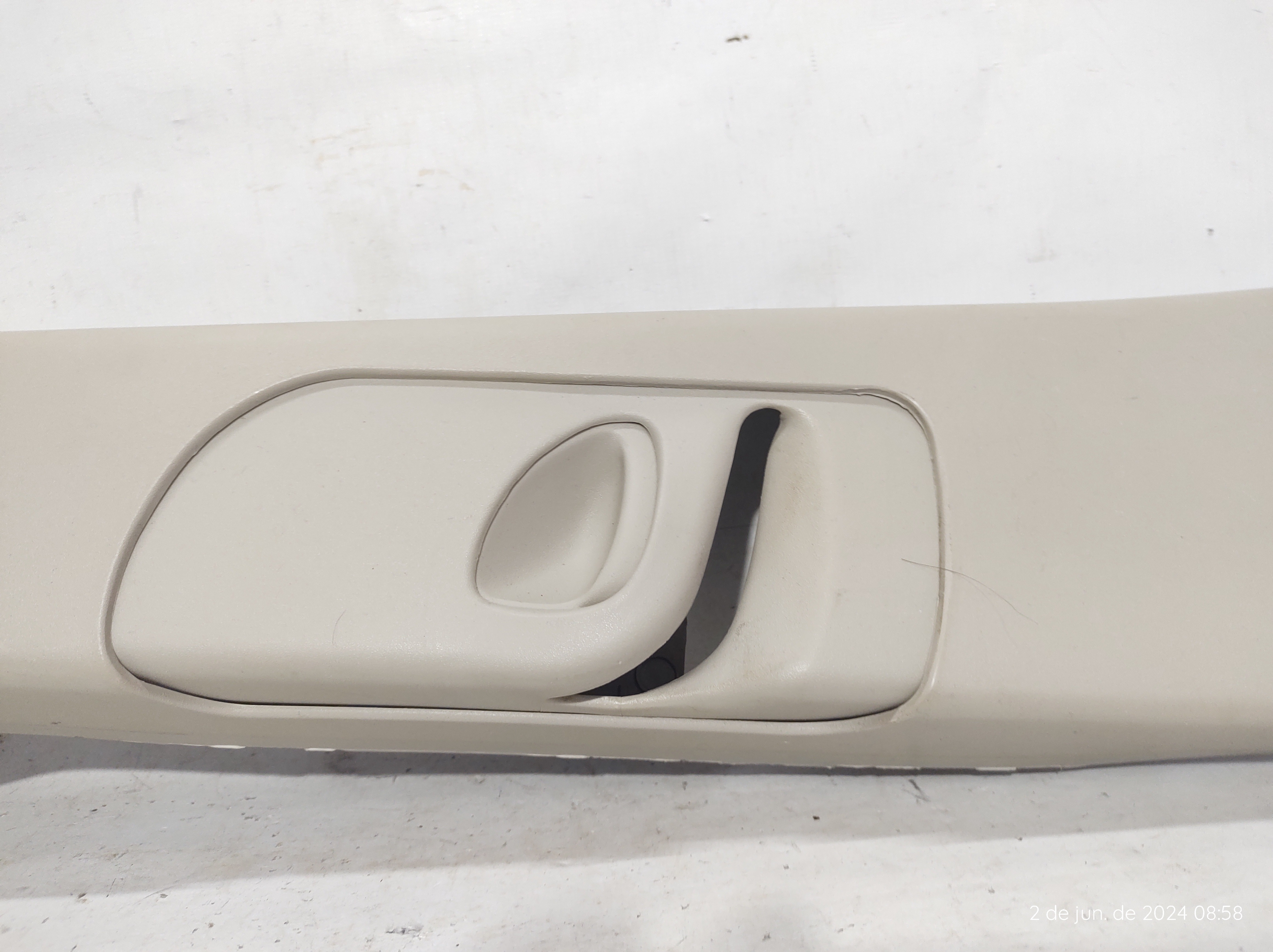 Moldura Coluna Central Direita Meriva 2 A 12 93392494 3
