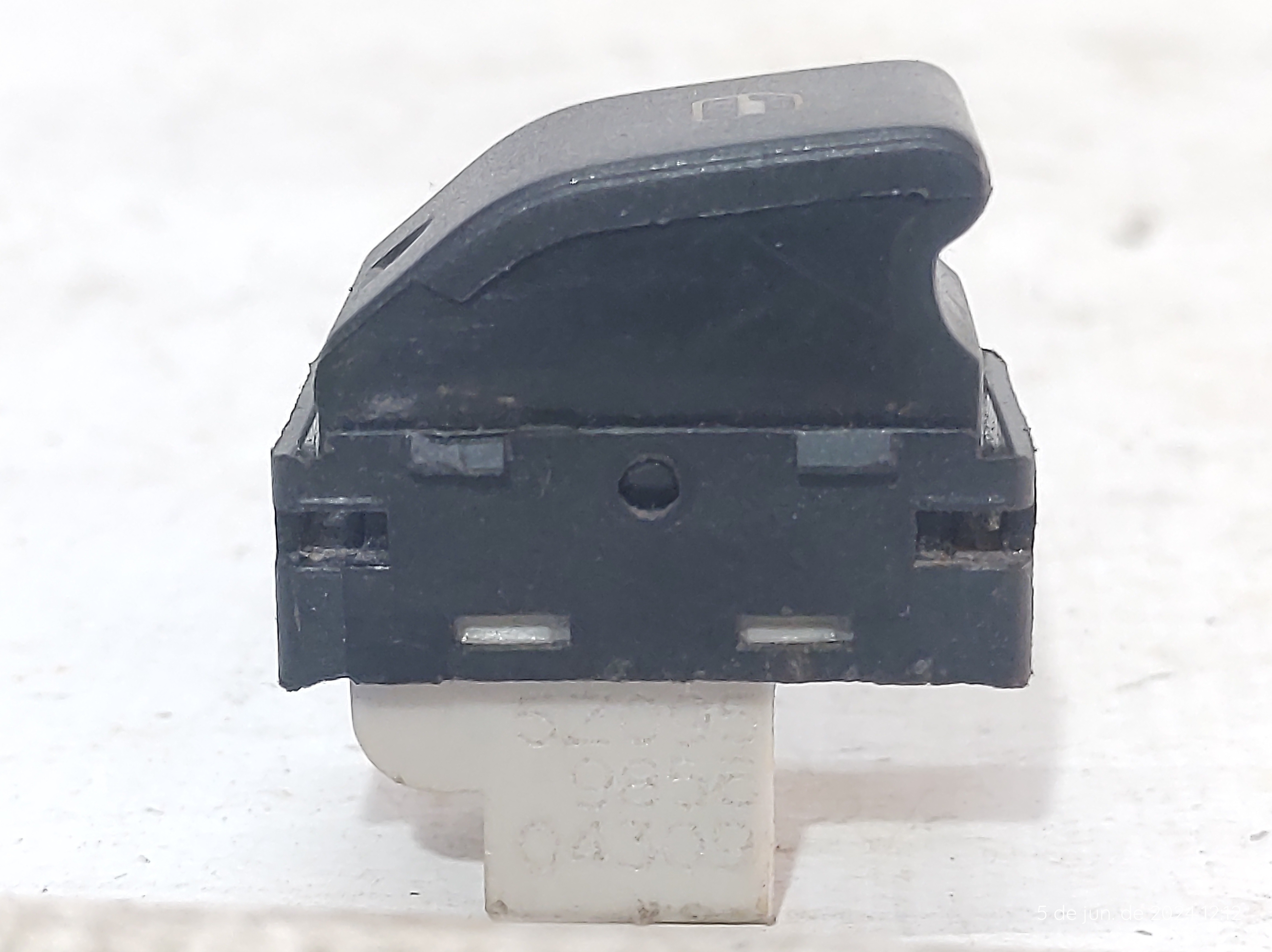 Botão Vidro Traseiro Gol Voyage G5 G6 09 A 15 5z095985604309 5