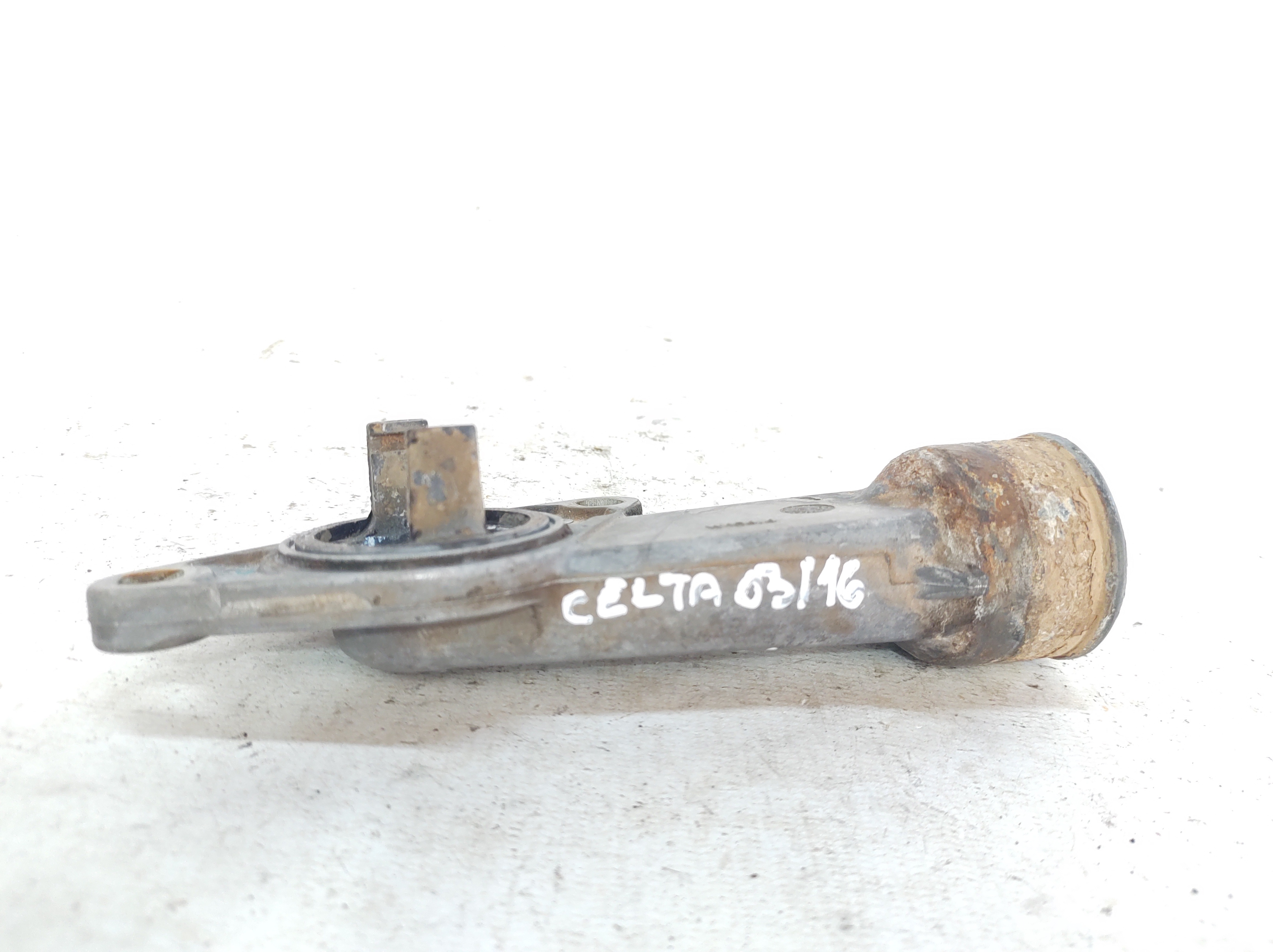 Carcaça Válvula Termostática Corsa Celta 96 A 16 93275736 6