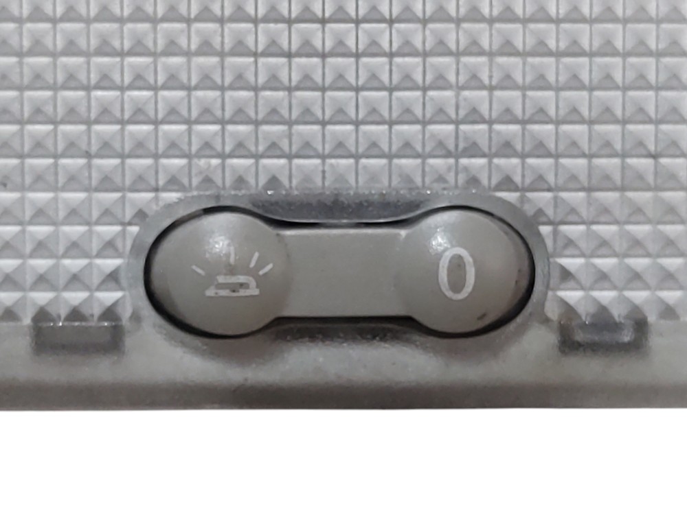 Luz Interna Teto Lanterna Cortesia Logan Sandero 2015 A 2019 2