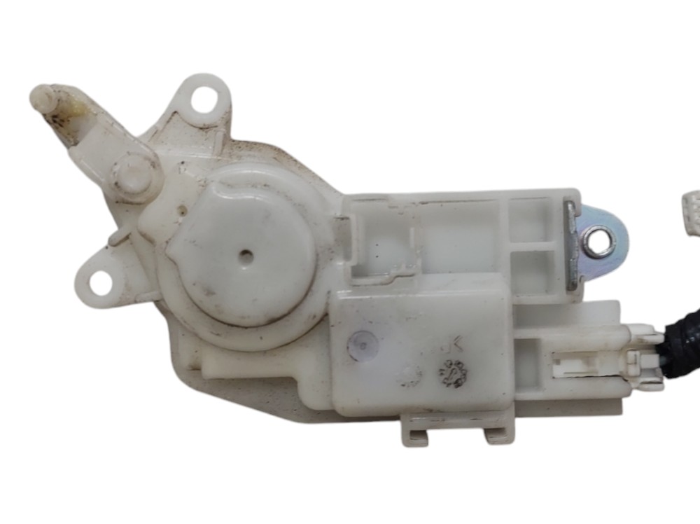Chicote Tampa Traseira Nissan March 2011 A 2015 240511h0b 5