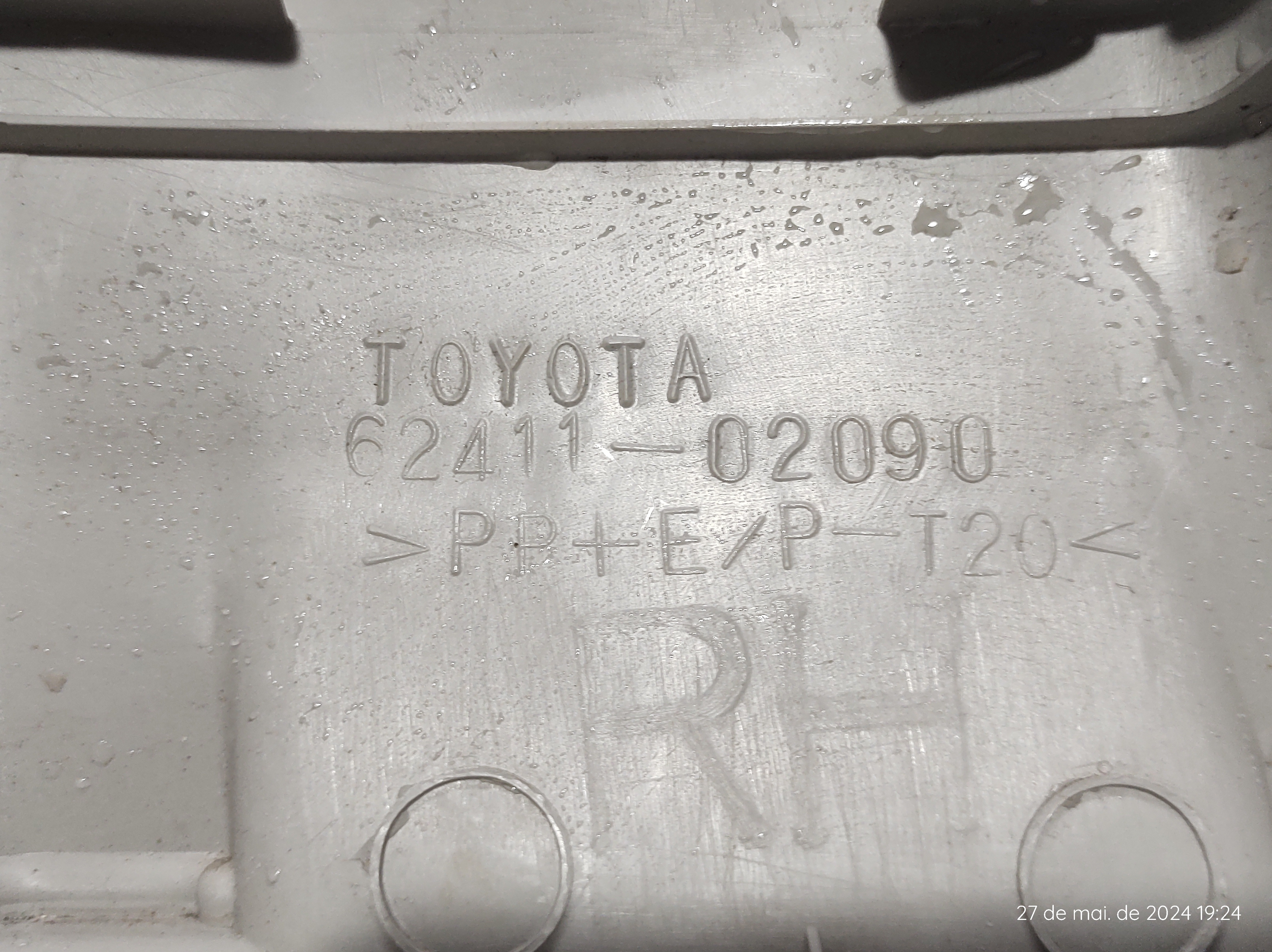 Moldura Direita Coluna Central Corolla 03 A 08 6241102090 8