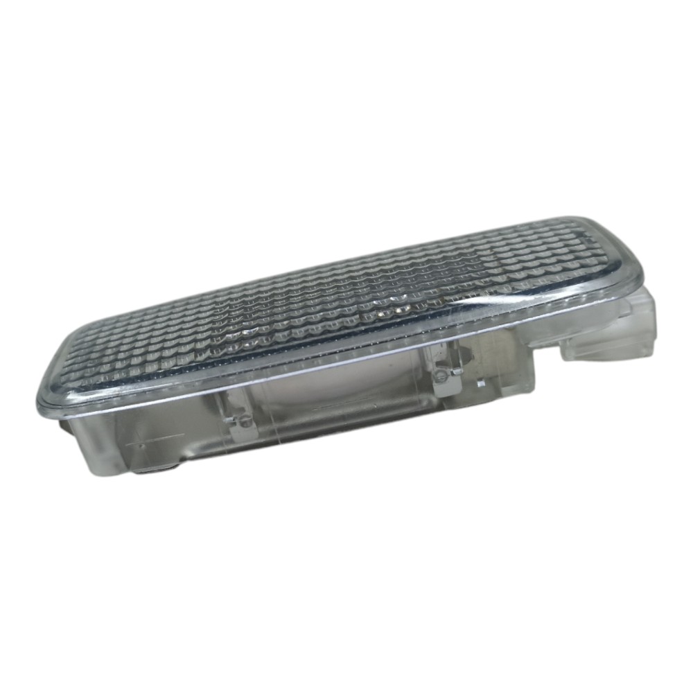 Luz De Teto Cortesia Audi A4 2013 A 2016 4d0947105a 4