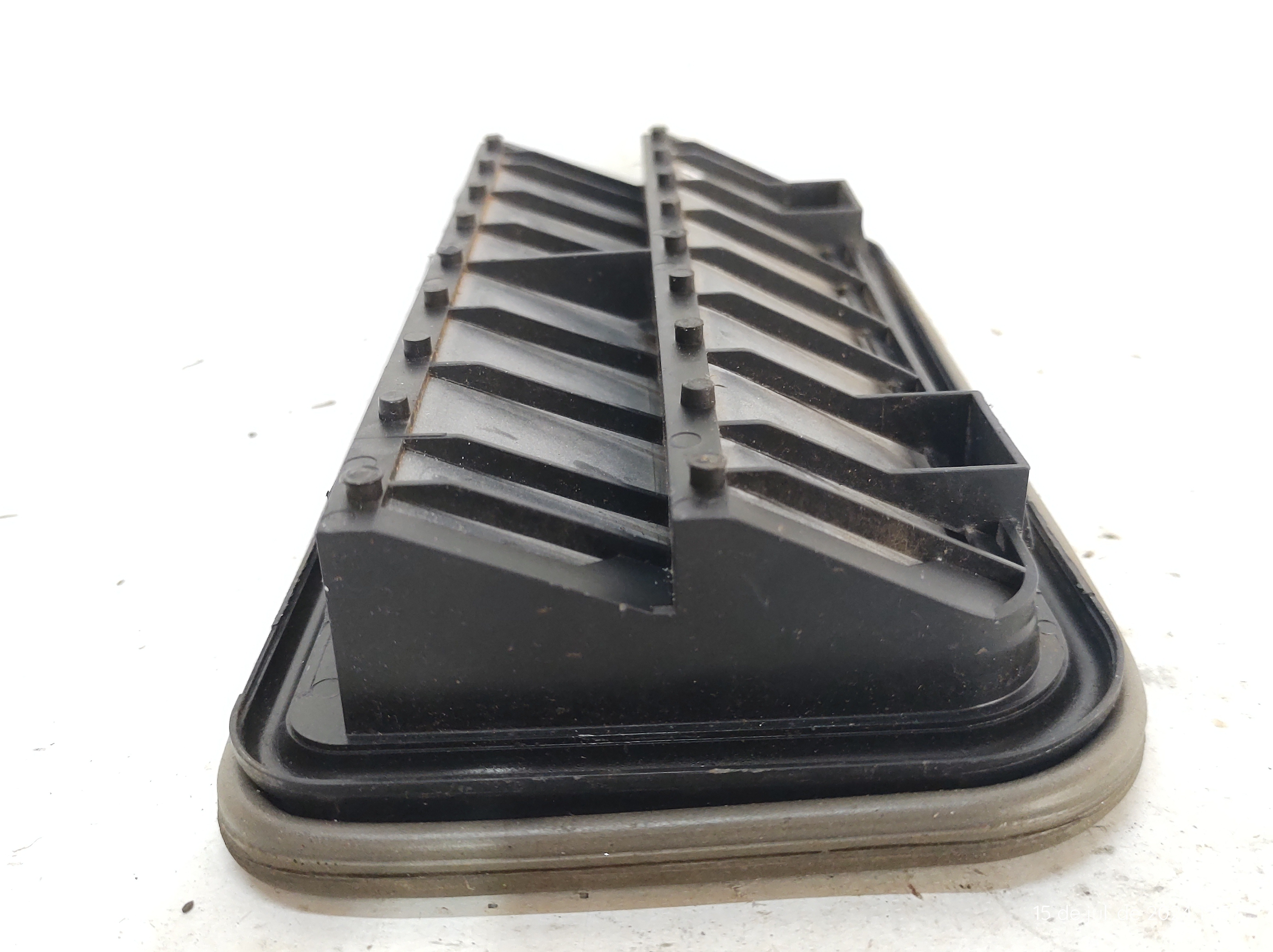 Difusor Ar Carroceria Traseira Direita Jetta 11 A 15 3