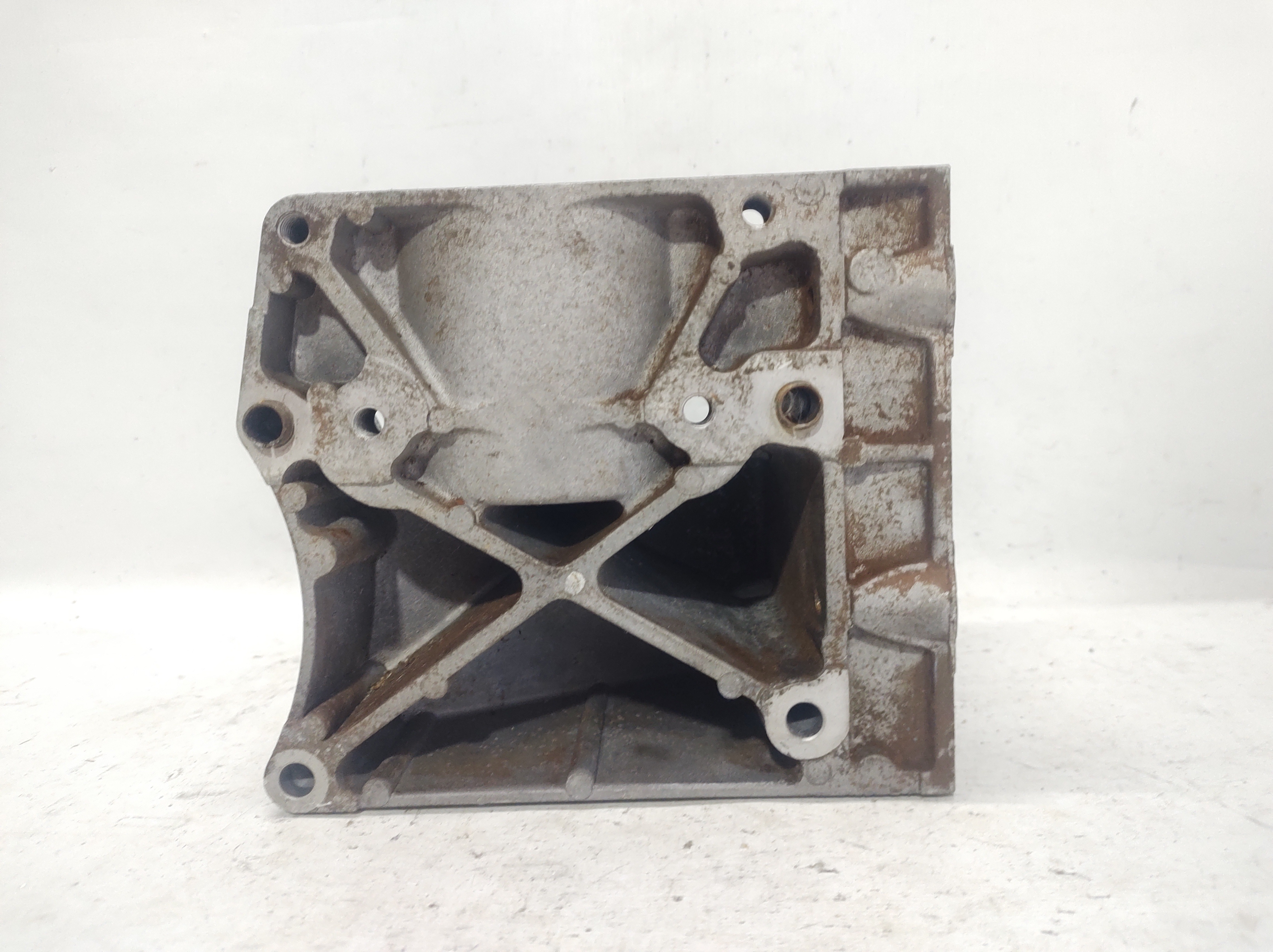 Suporte Compressor Focus 1.6 16v 09a 13 4m5019d624cd 5