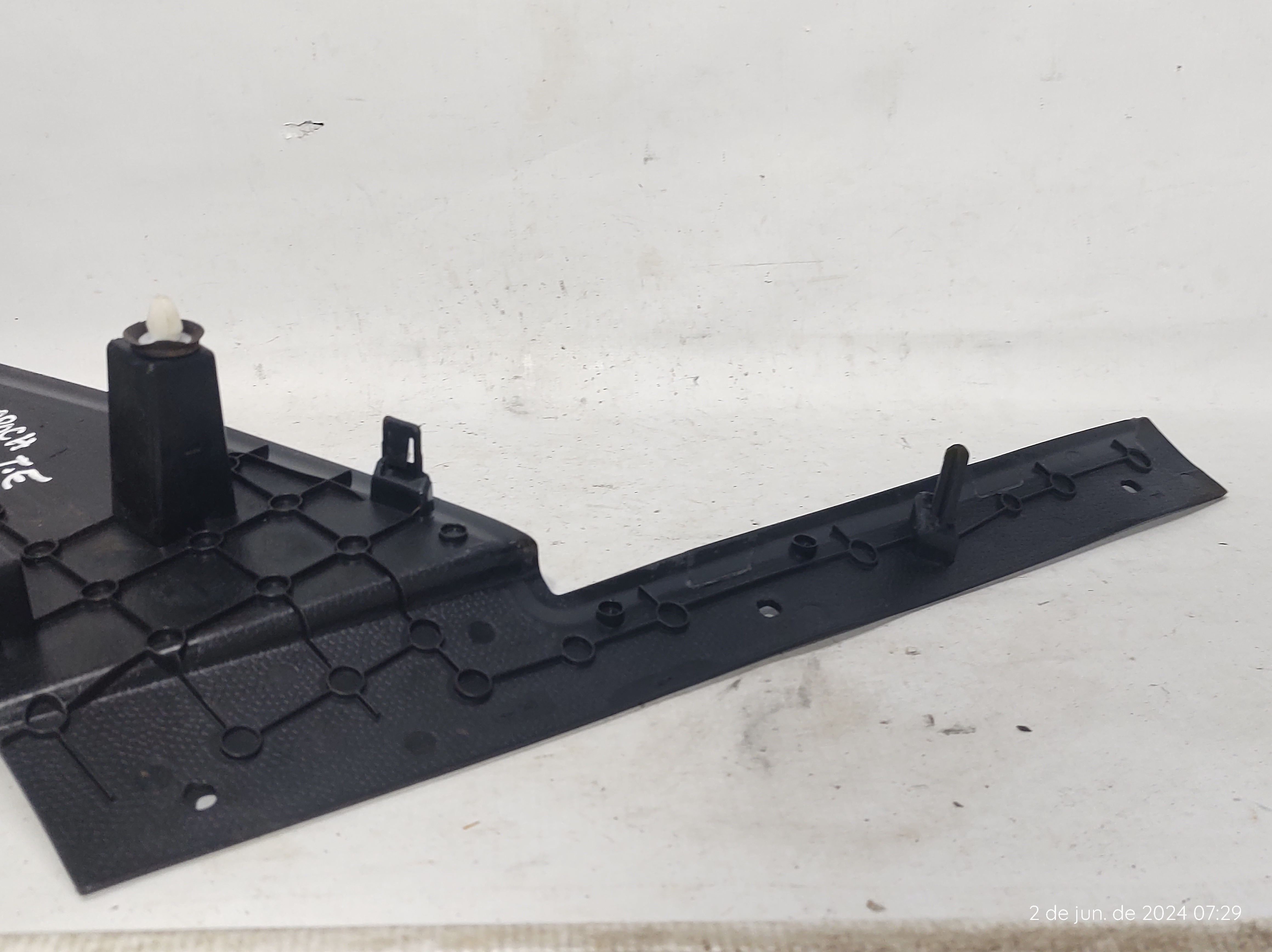 Moldura Lateral Traseira Esquerda Oroch 15 A 20 938j99919r 6