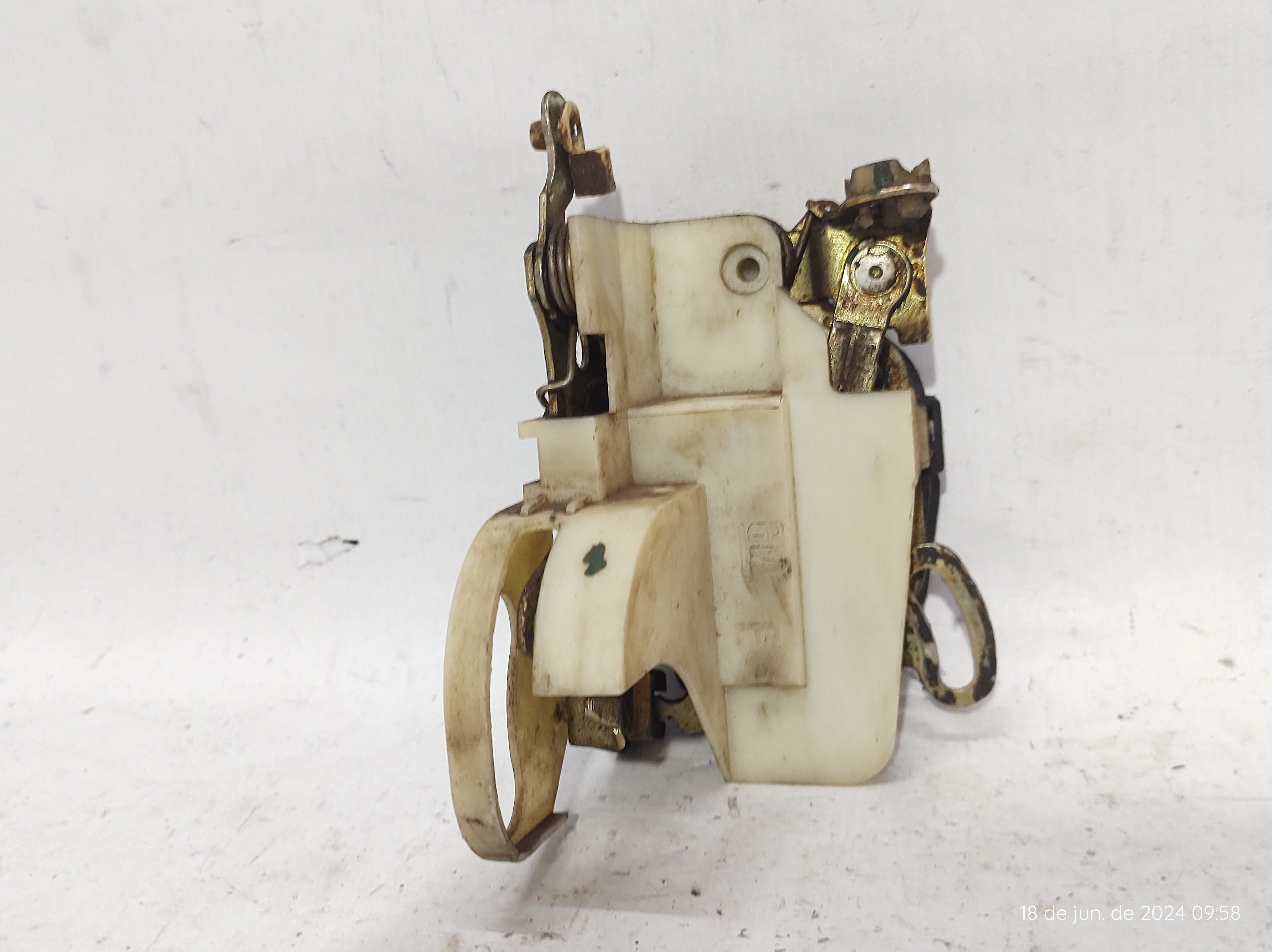 Fechadura Dianteira Esquerda Classic 96/2016 90451281 3