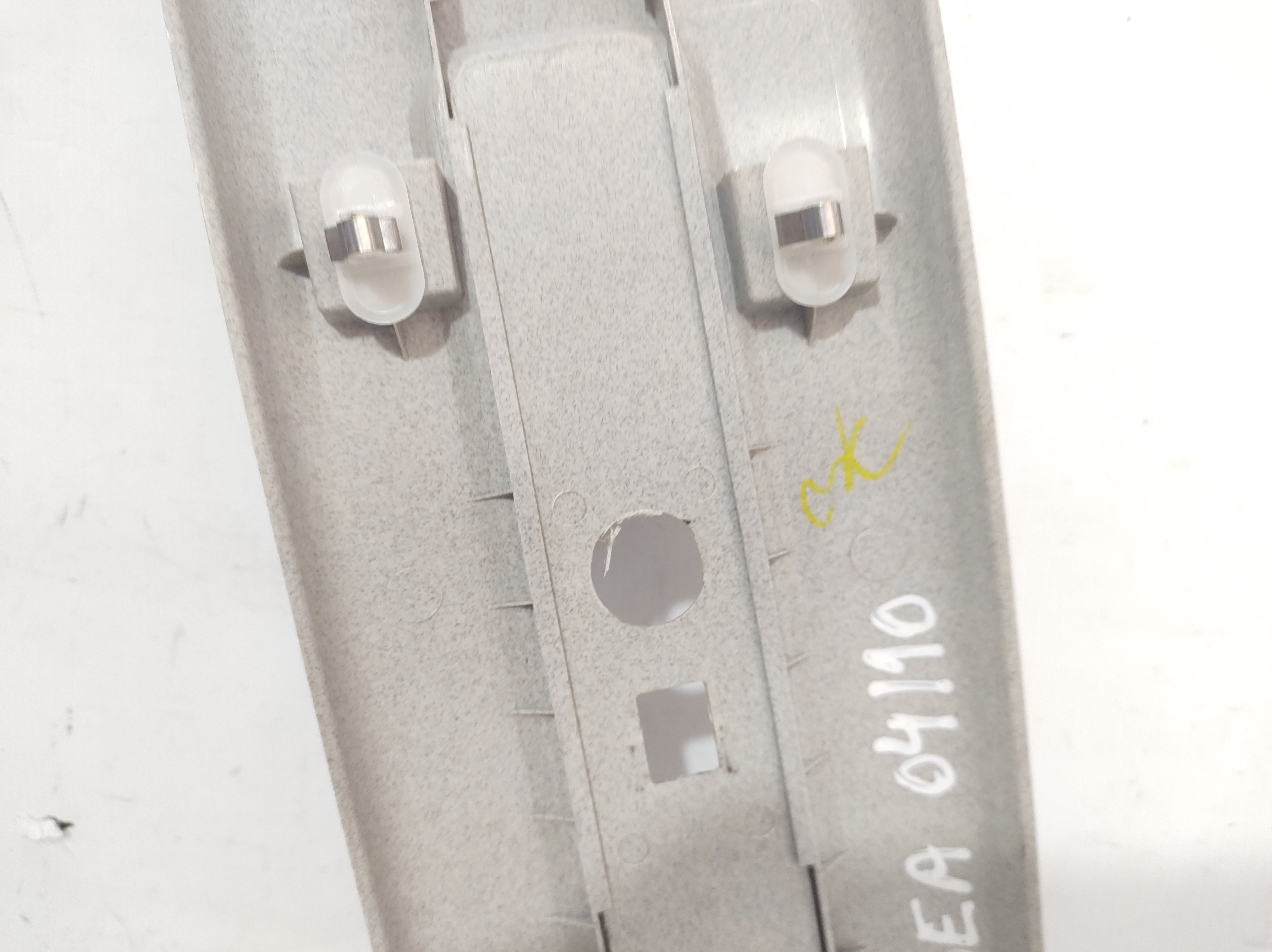 Moldura Superior Coluna Central Direita Idea 4 A10 735371613 7