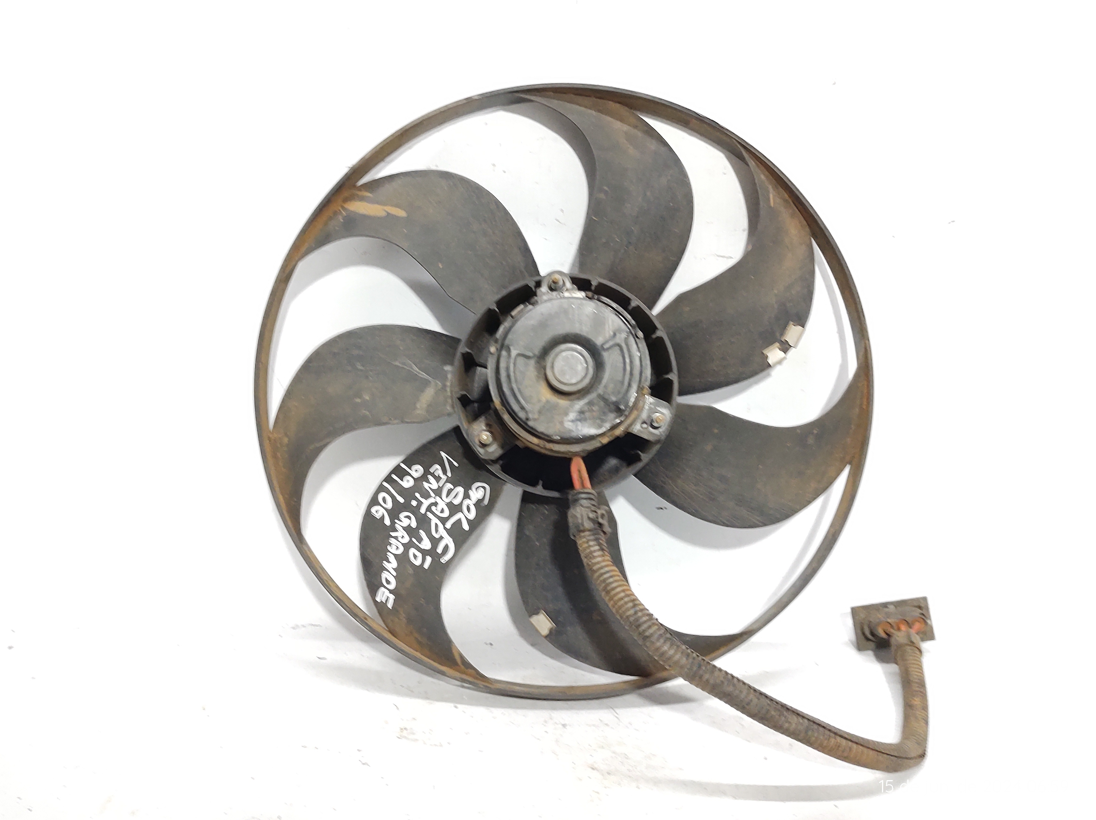 Ventoinha Grande Radiador 12v Golf 99 A 06 Sapão 4